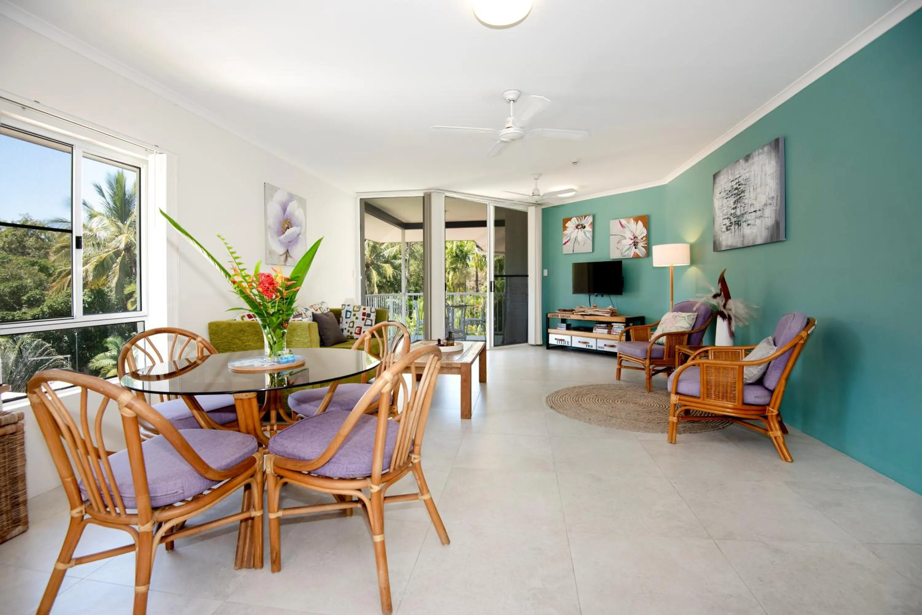 Living room in Golden Sands Beachfront Resort