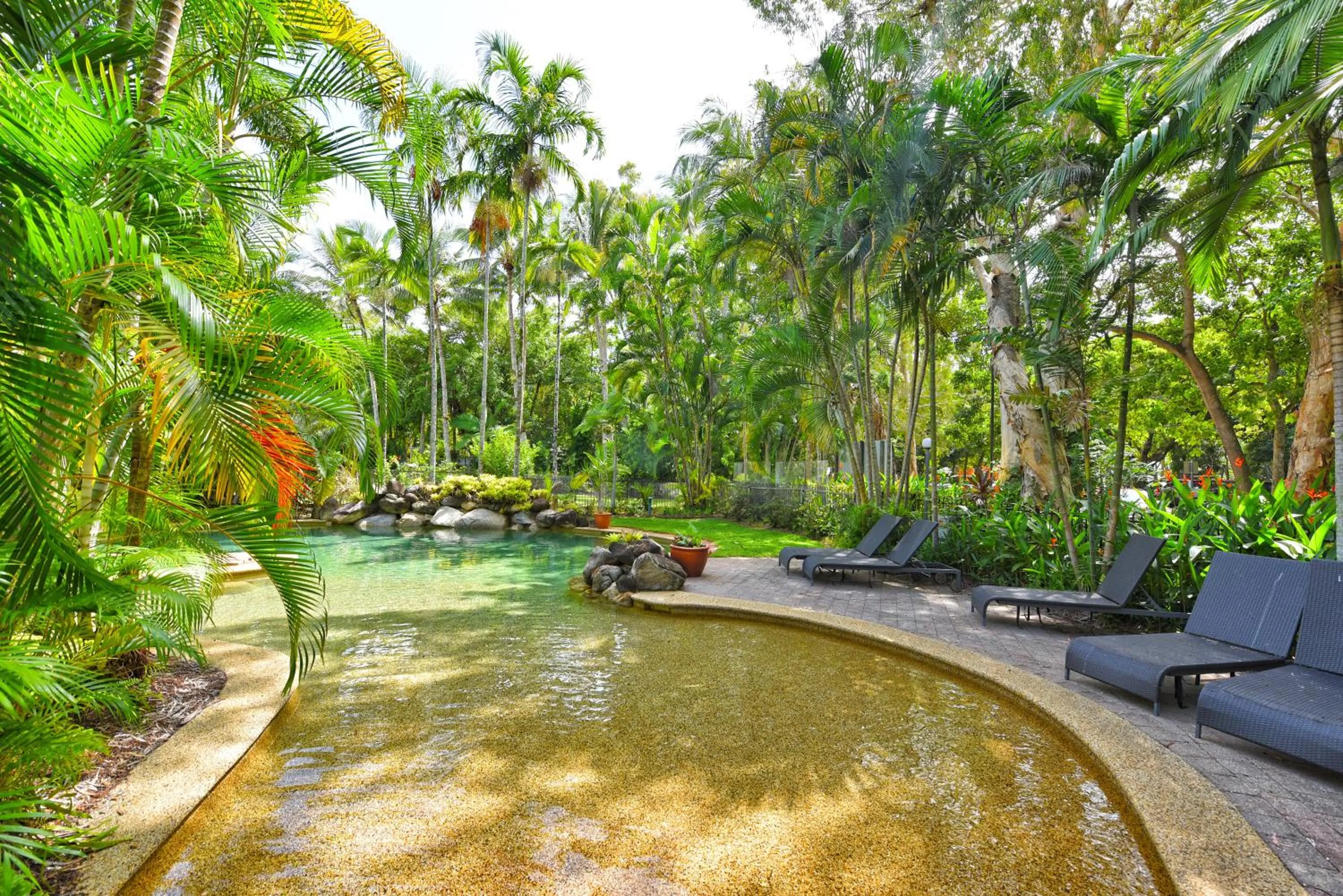 Garden in Golden Sands Beachfront Resort