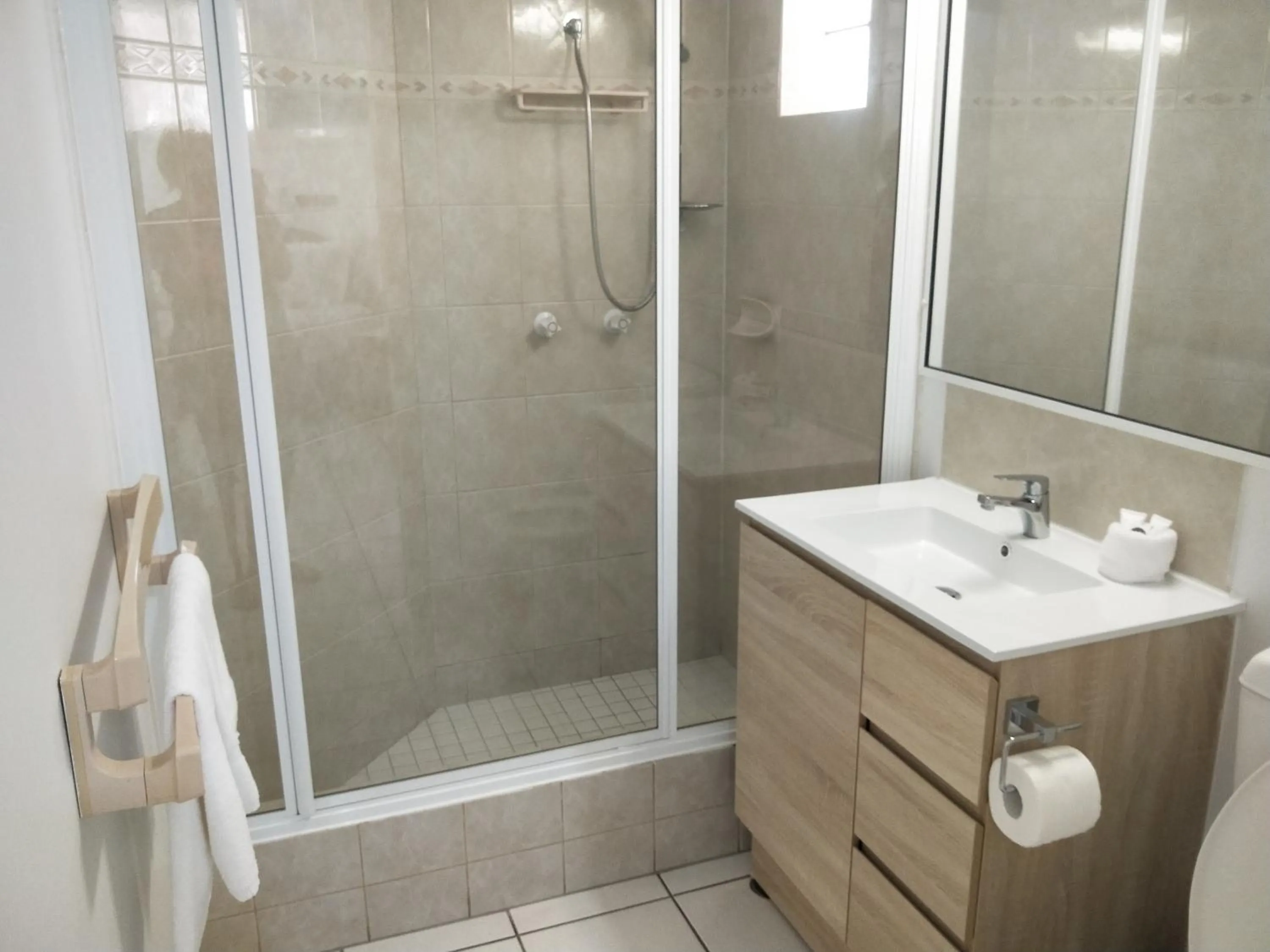 Bathroom in Golden Sands Beachfront Resort