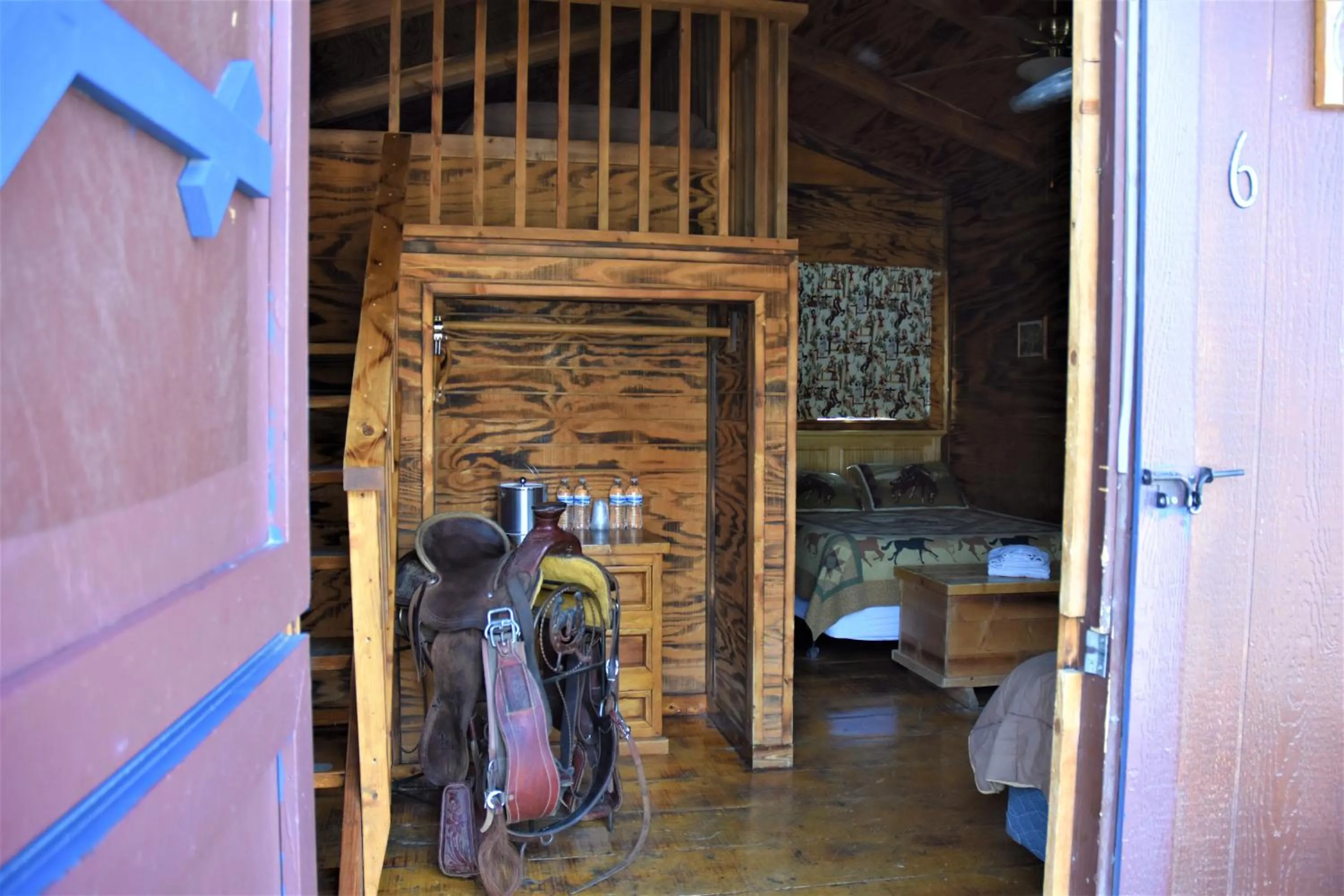 Facade/entrance in Grand Canyon Western Ranch