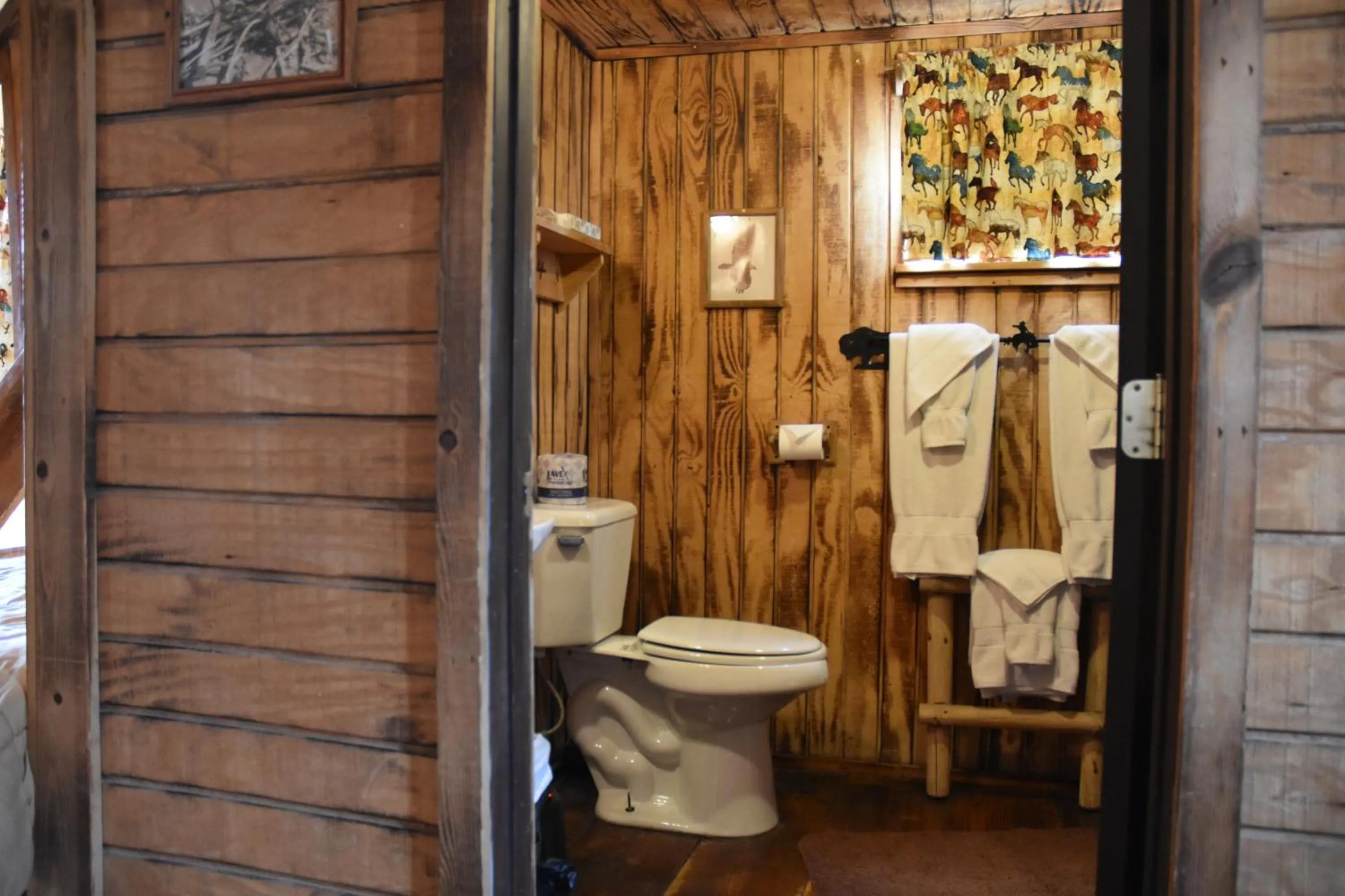 Bathroom in Grand Canyon Western Ranch