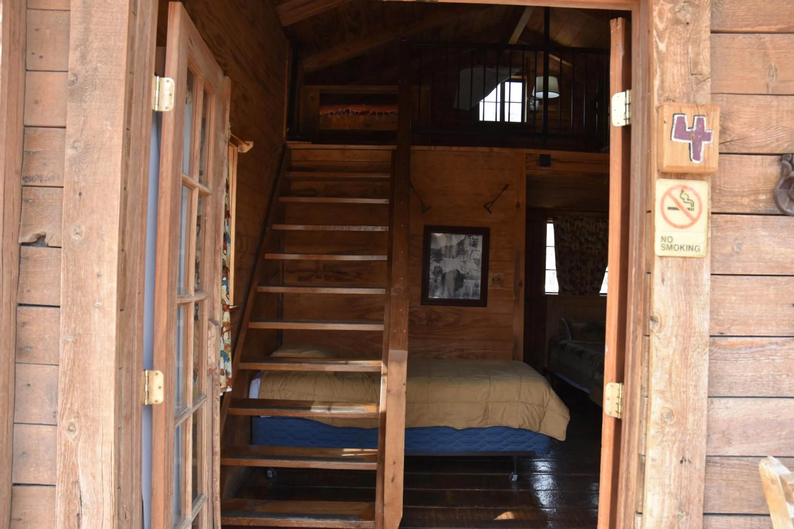 Facade/entrance in Grand Canyon Western Ranch