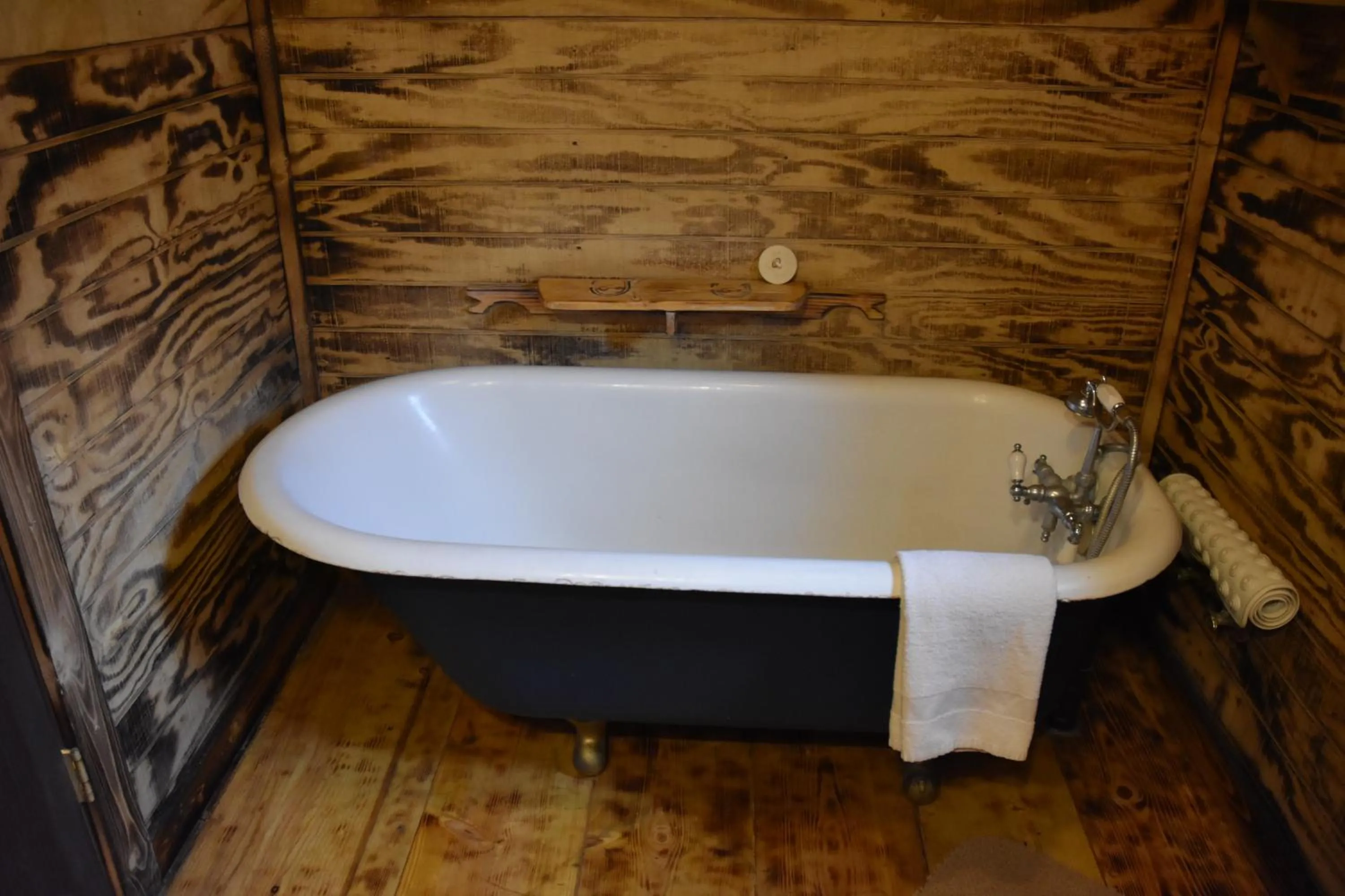 Bathroom in Grand Canyon Western Ranch