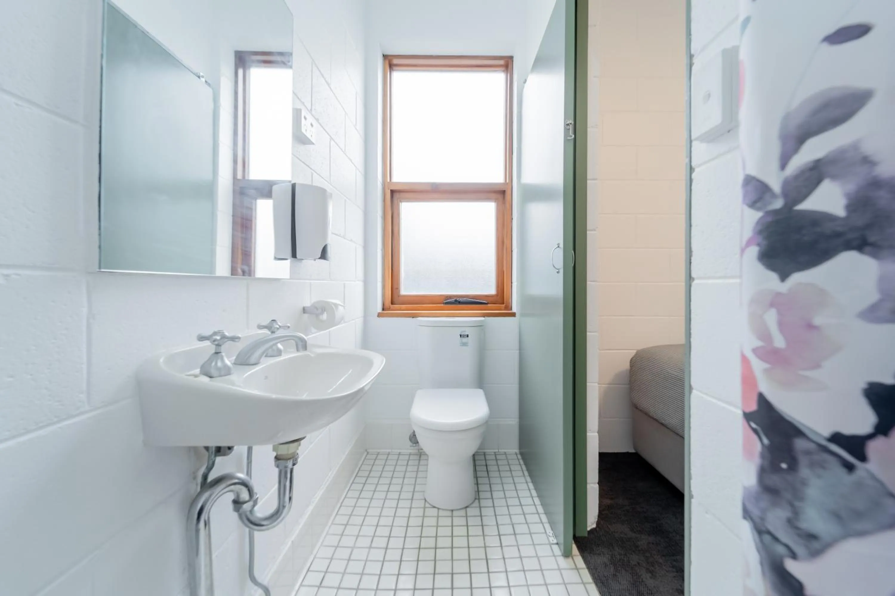 Bathroom in YHA Thredbo