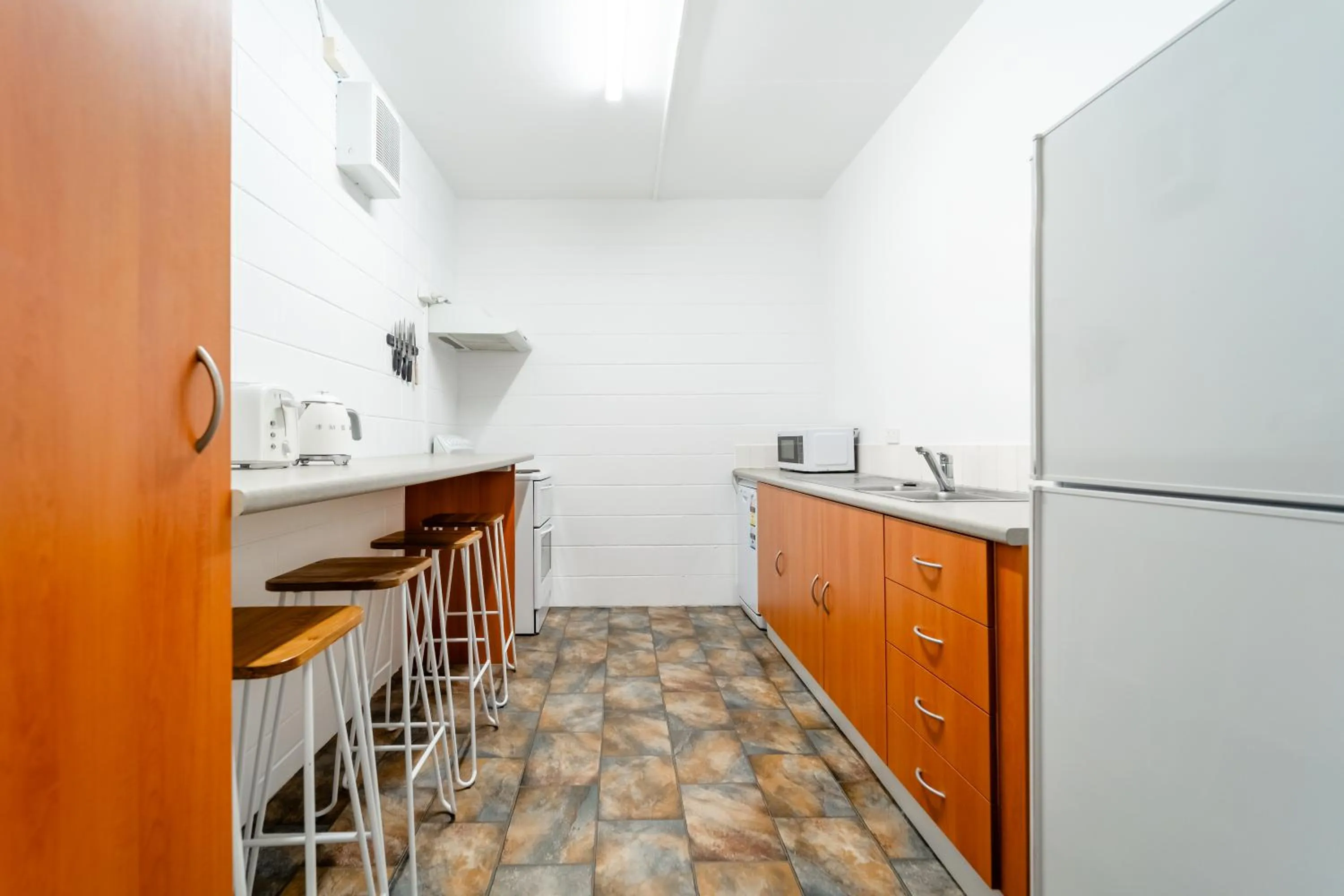 kitchen in YHA Thredbo