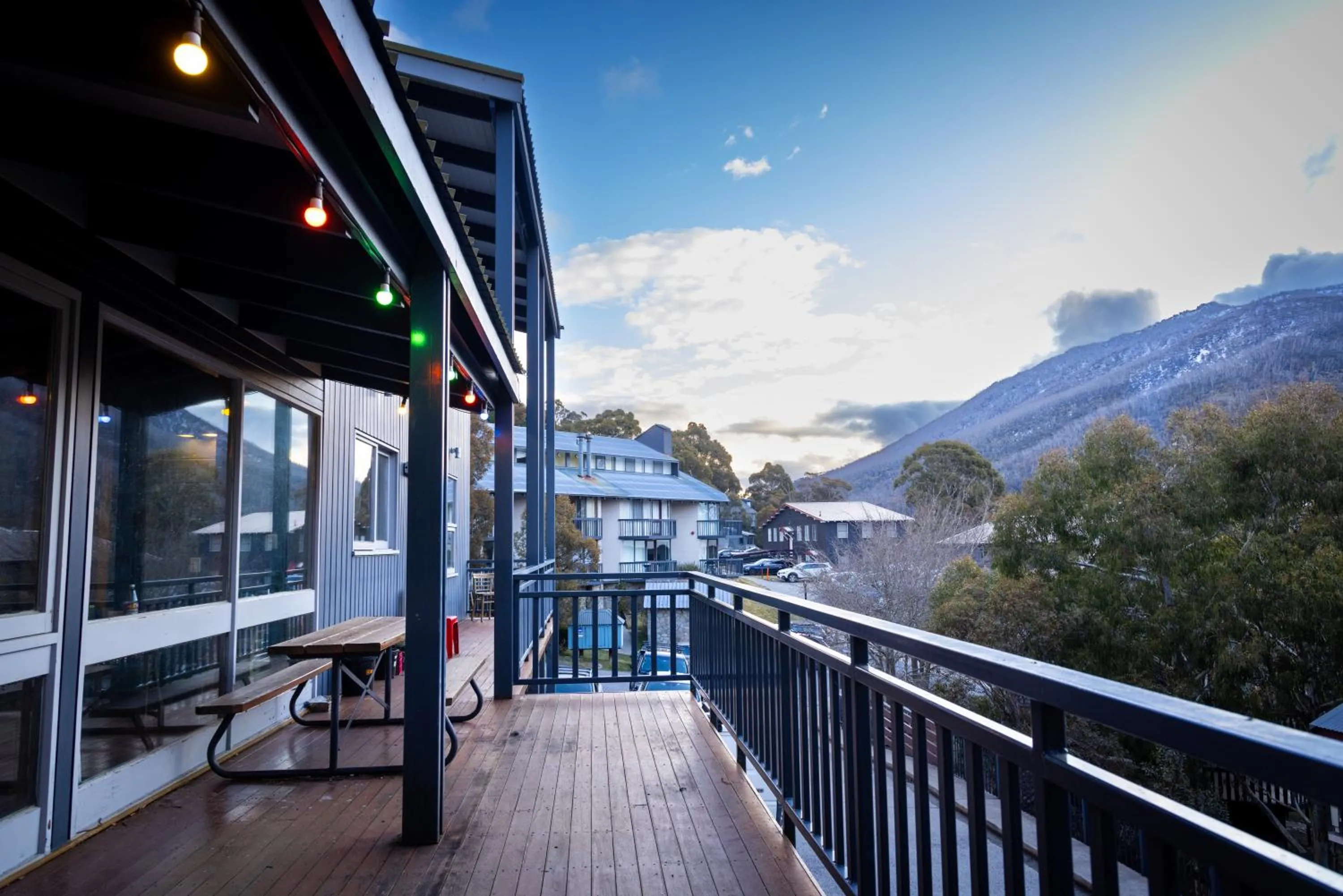 Balcony/Terrace in YHA Thredbo