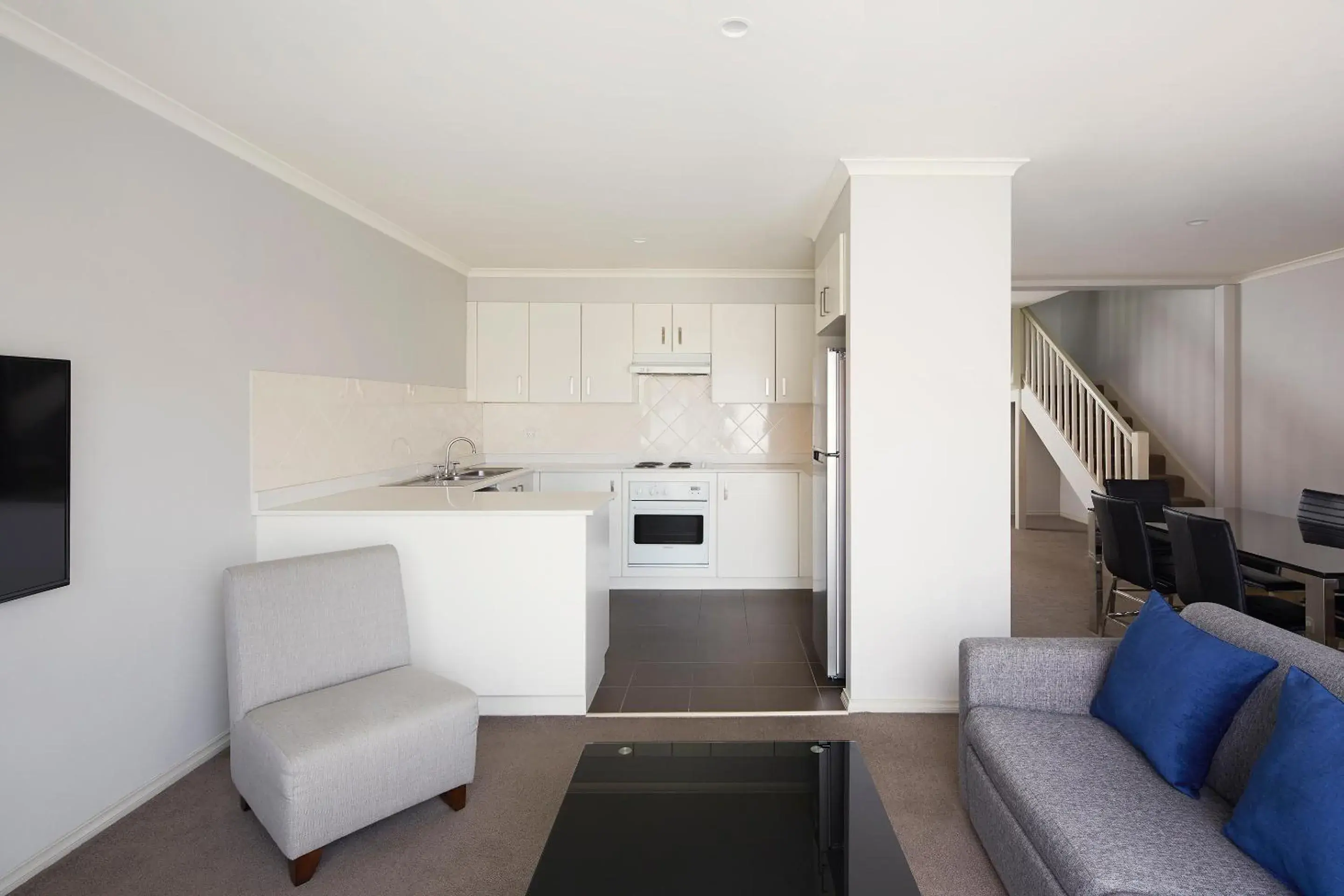 Pinnacle Apartments Pinnacle Apartments