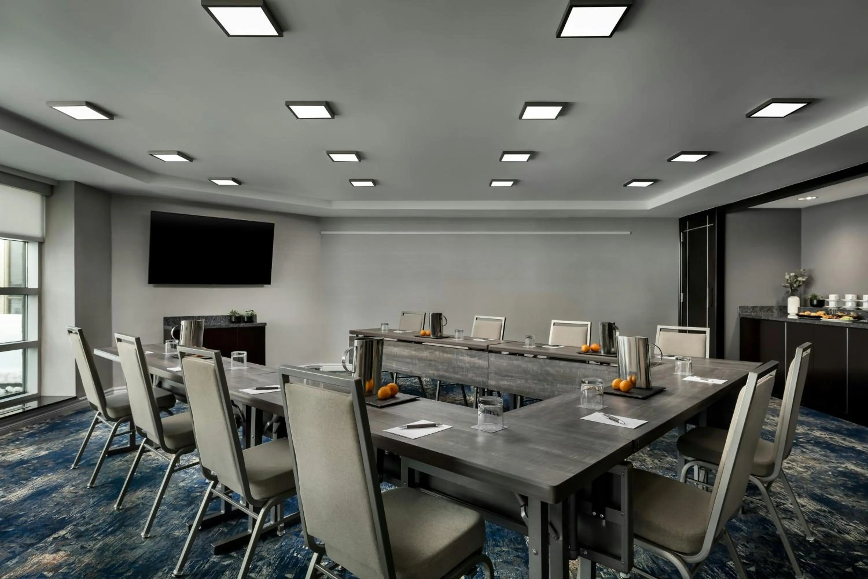 Meeting/conference room in Sheraton Montreal Airport Hotel