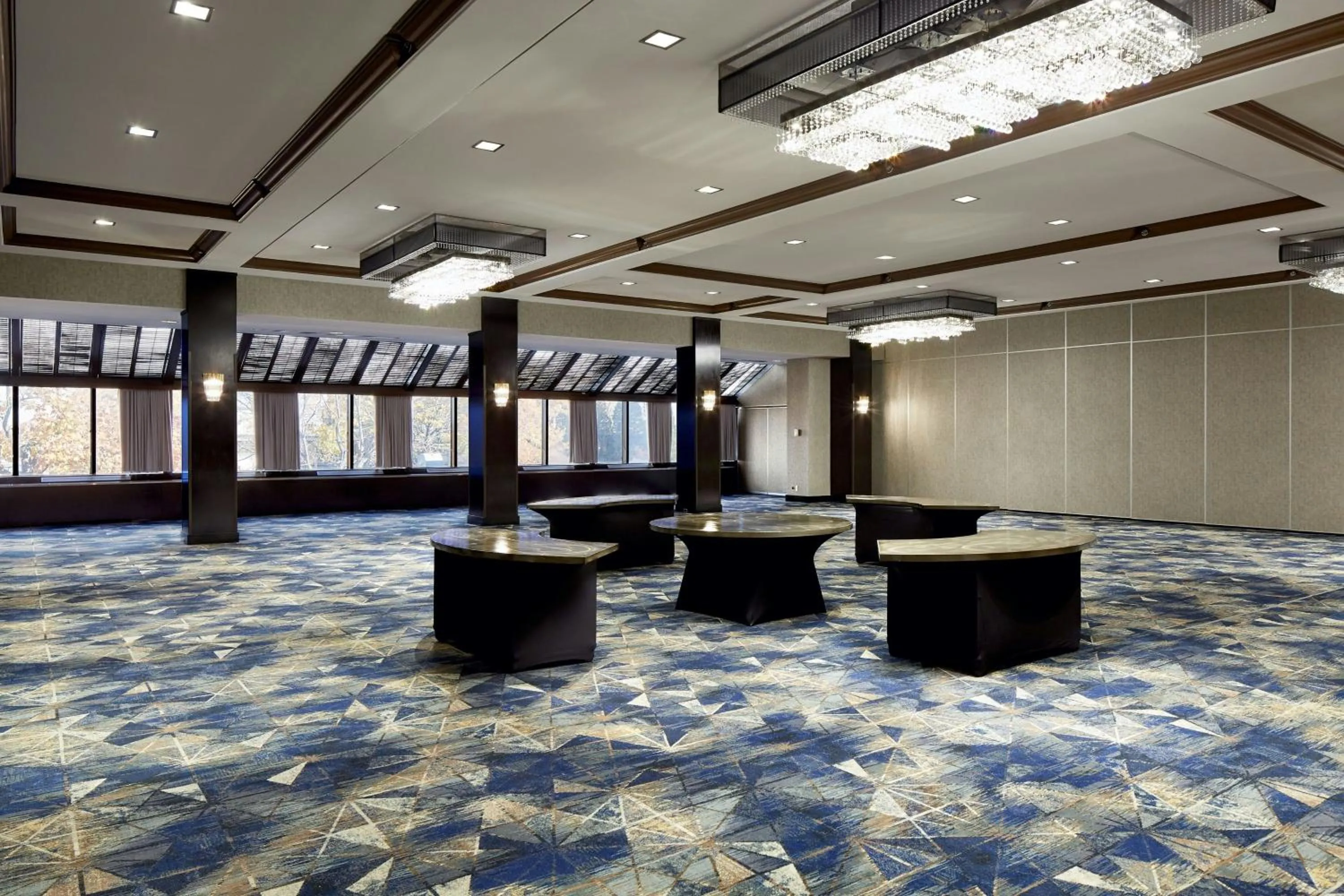 Meeting/conference room in Sheraton Montreal Airport Hotel