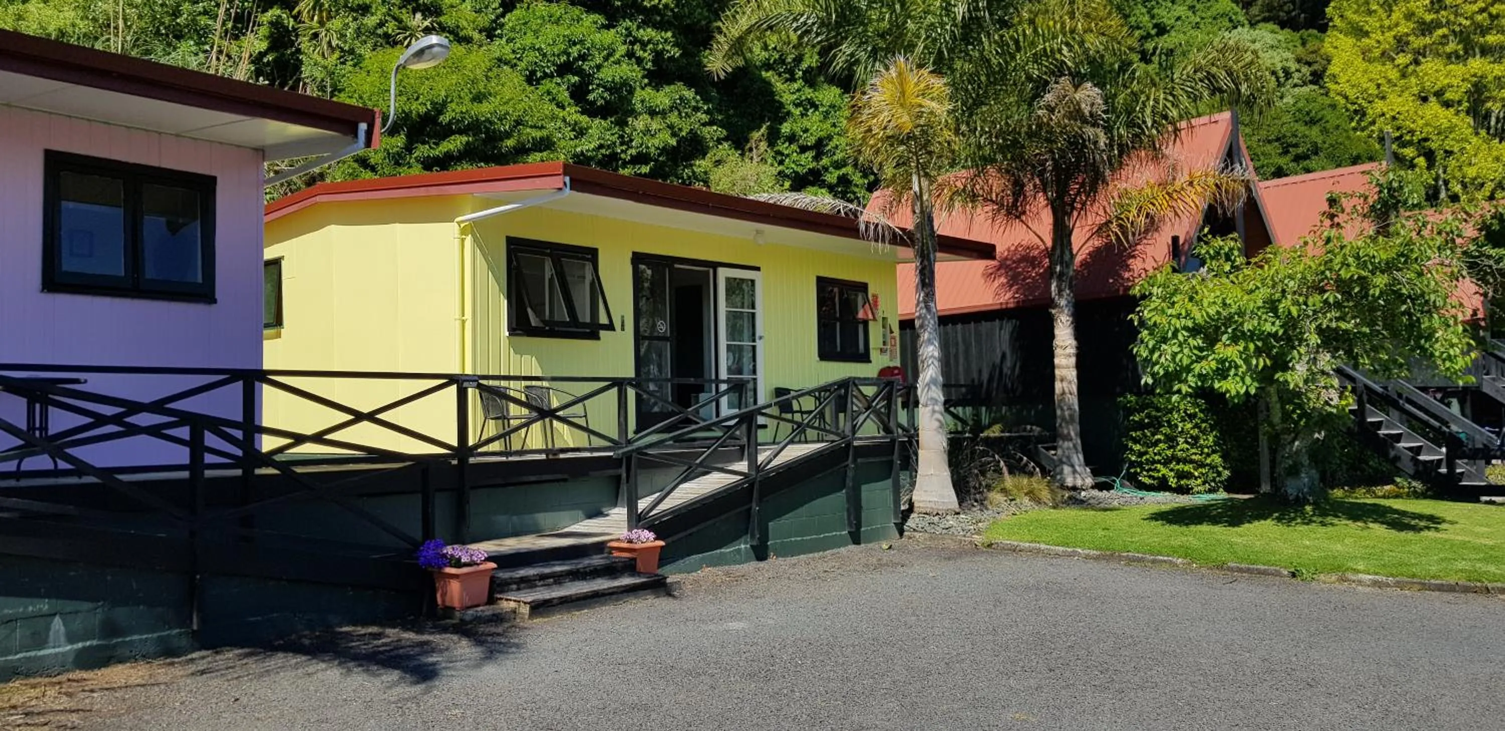 Facade/entrance in Coastal Motor Lodge