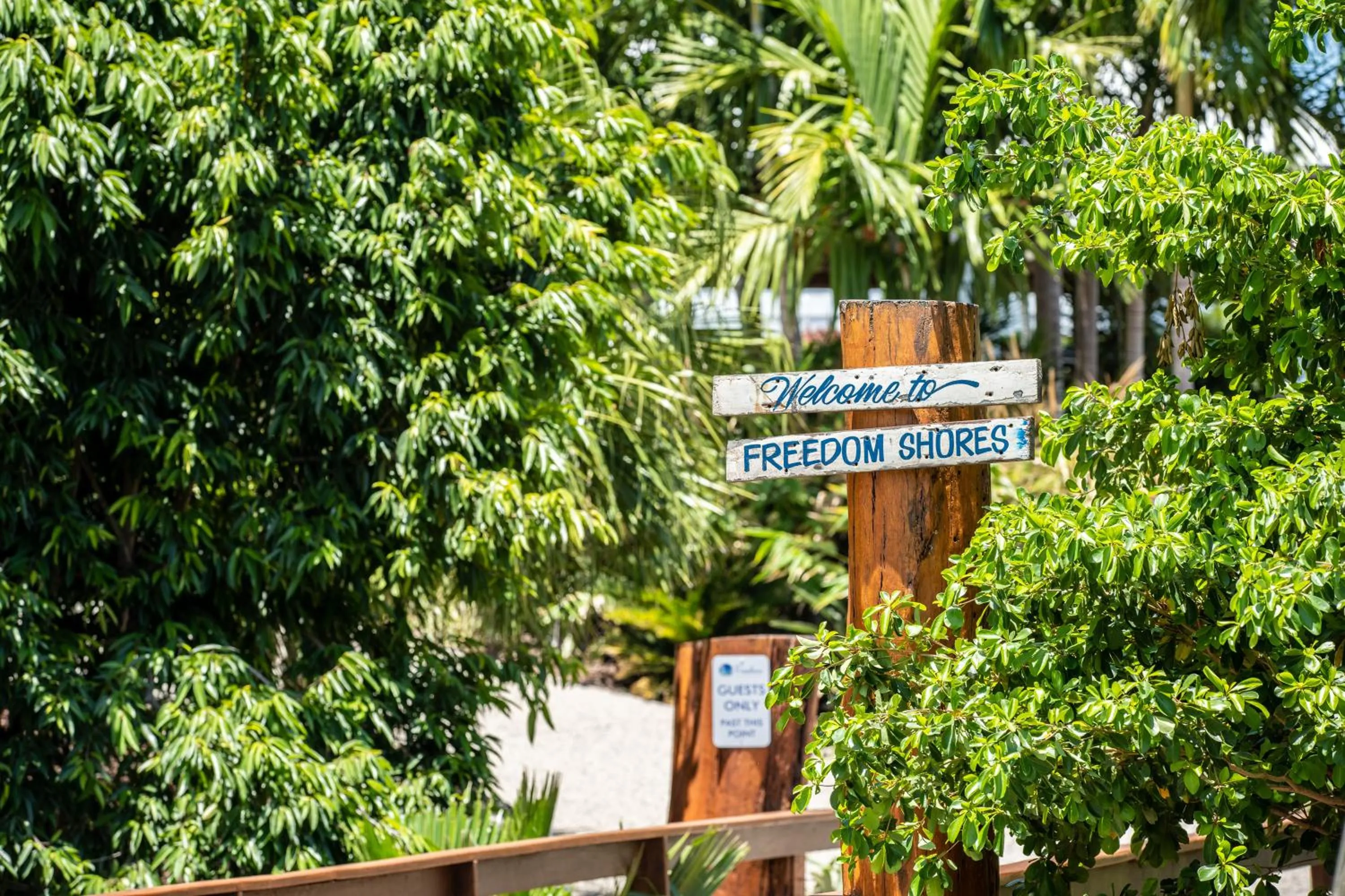 Property building in Freedom Shores Resort Airlie Beach