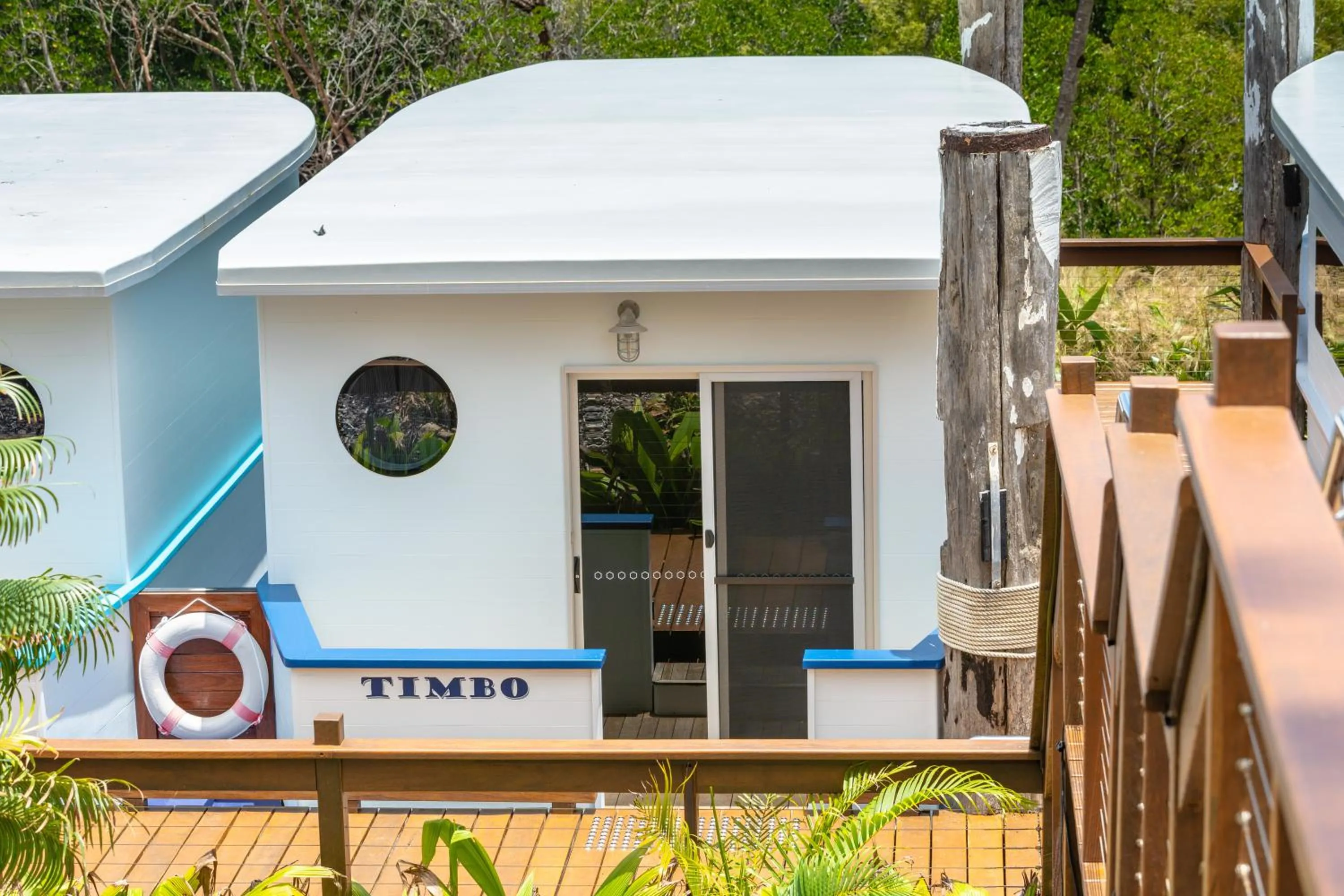 Facade/entrance in Freedom Shores Resort Airlie Beach