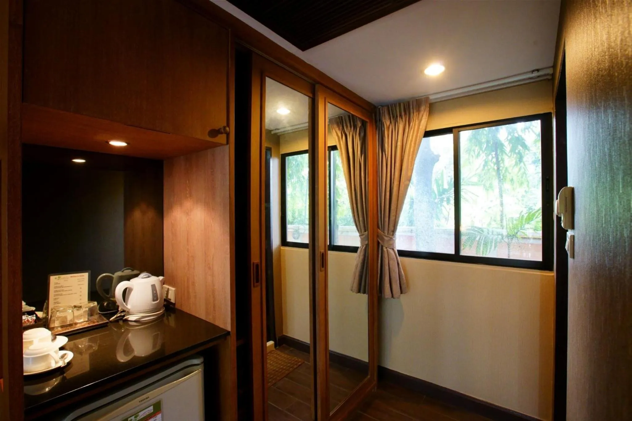 Coffee/tea facilities in Chawalun Resort