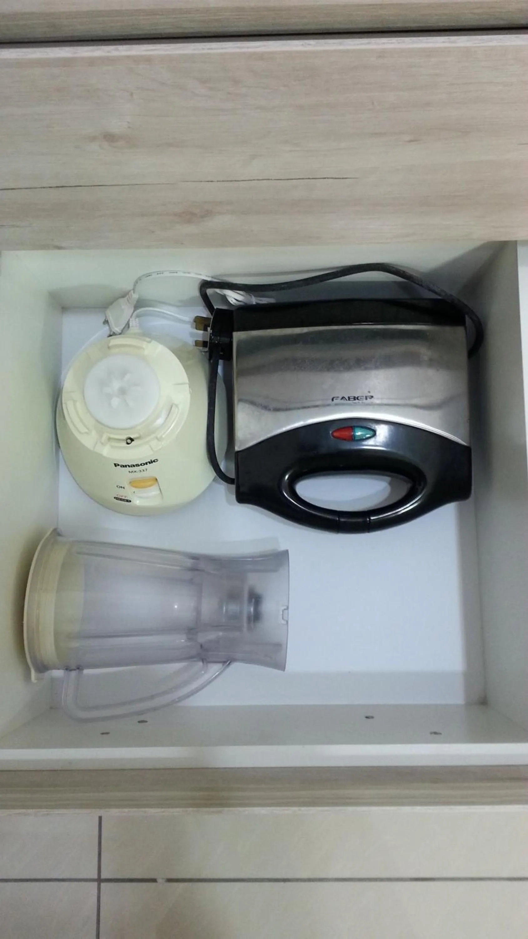 AZ Homestay @ Southville City