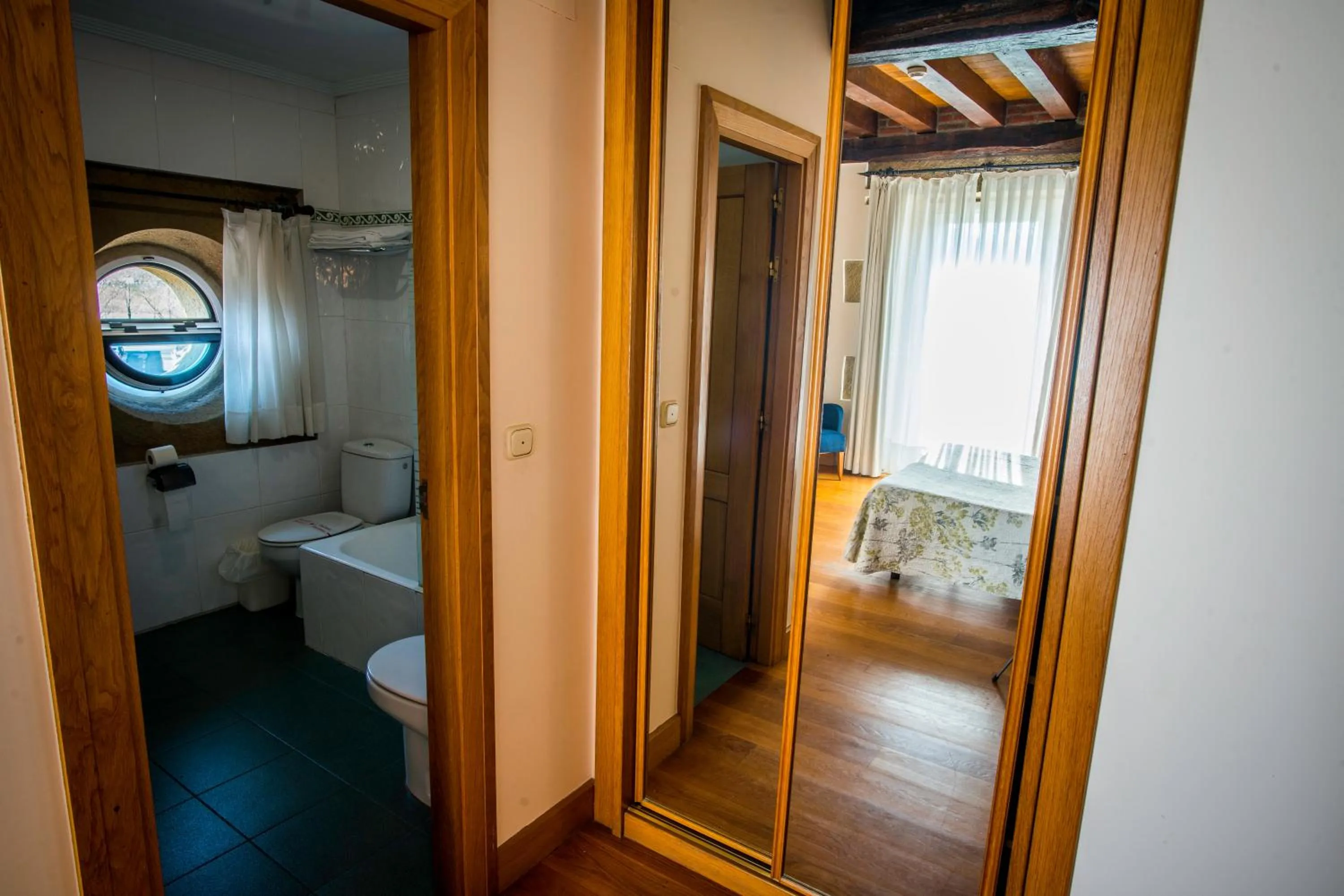 Photo of the whole room in Hotel Palacio Atxega