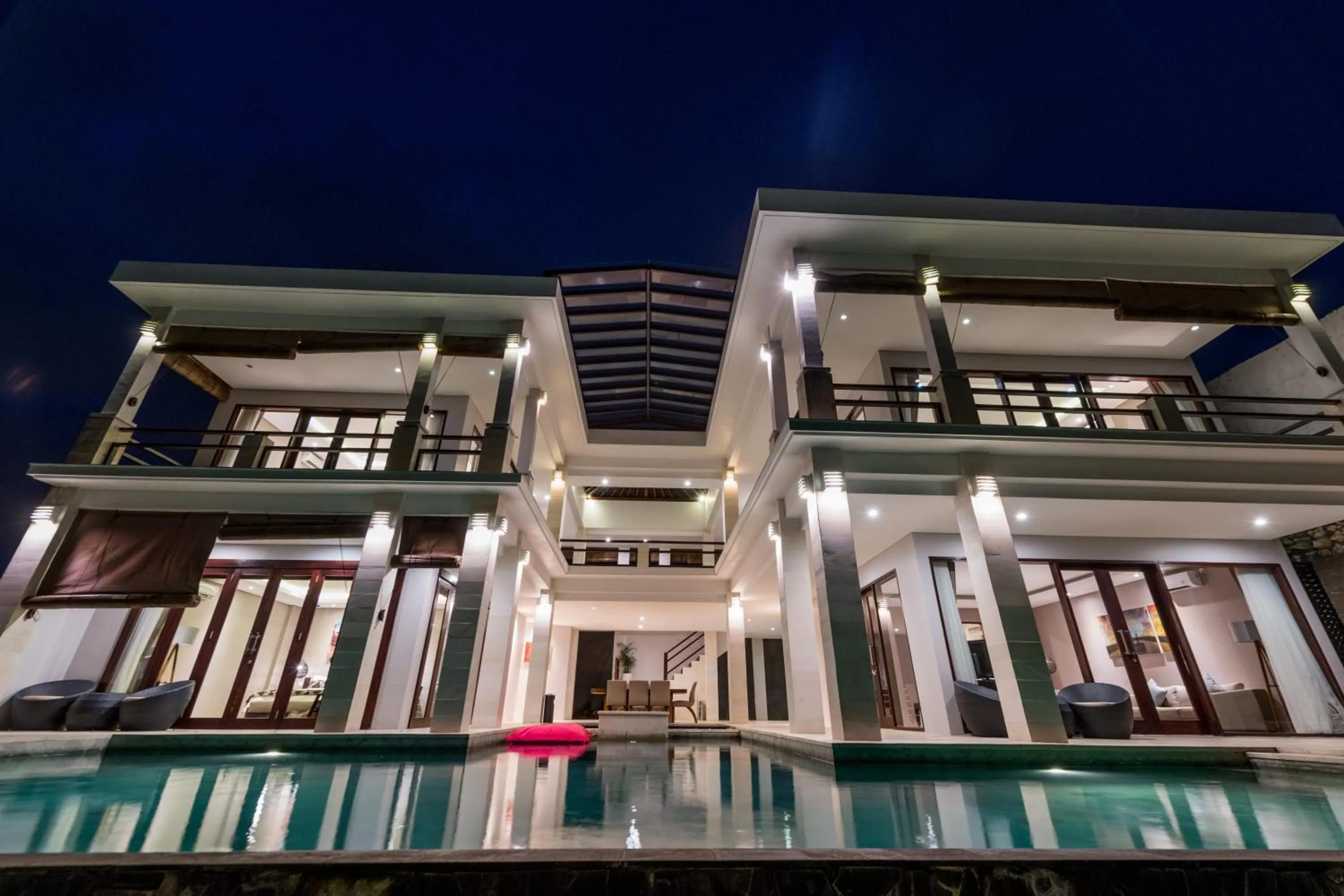 Property building in Villa Maiara