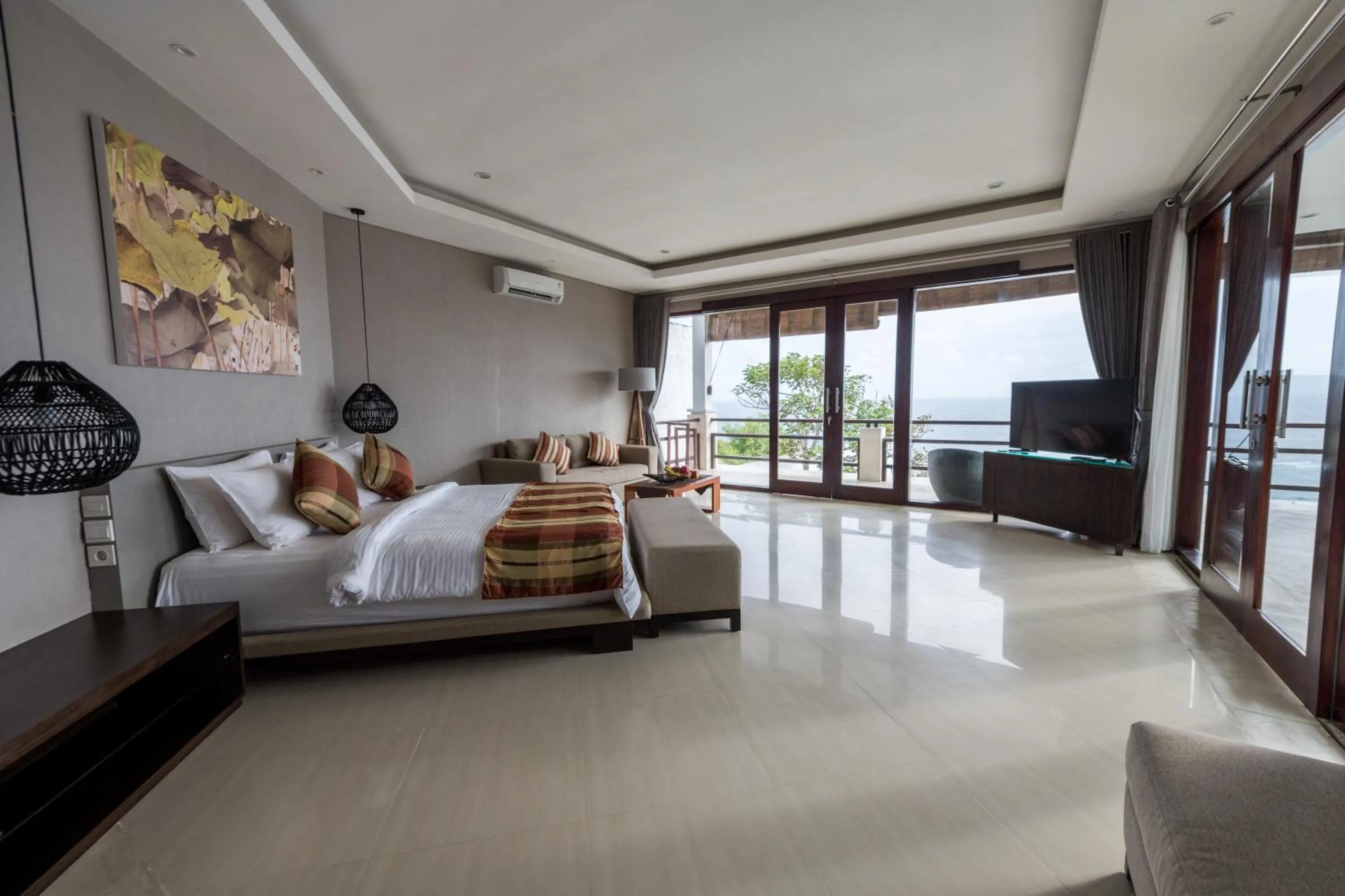 Photo of the whole room in Villa Maiara