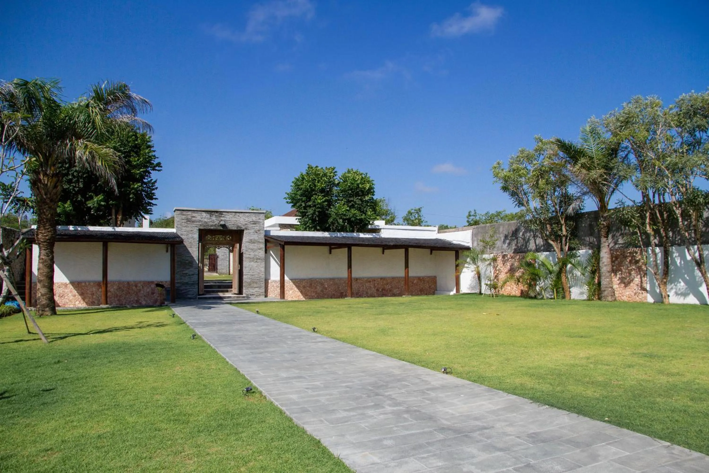 Garden in Villa Maiara
