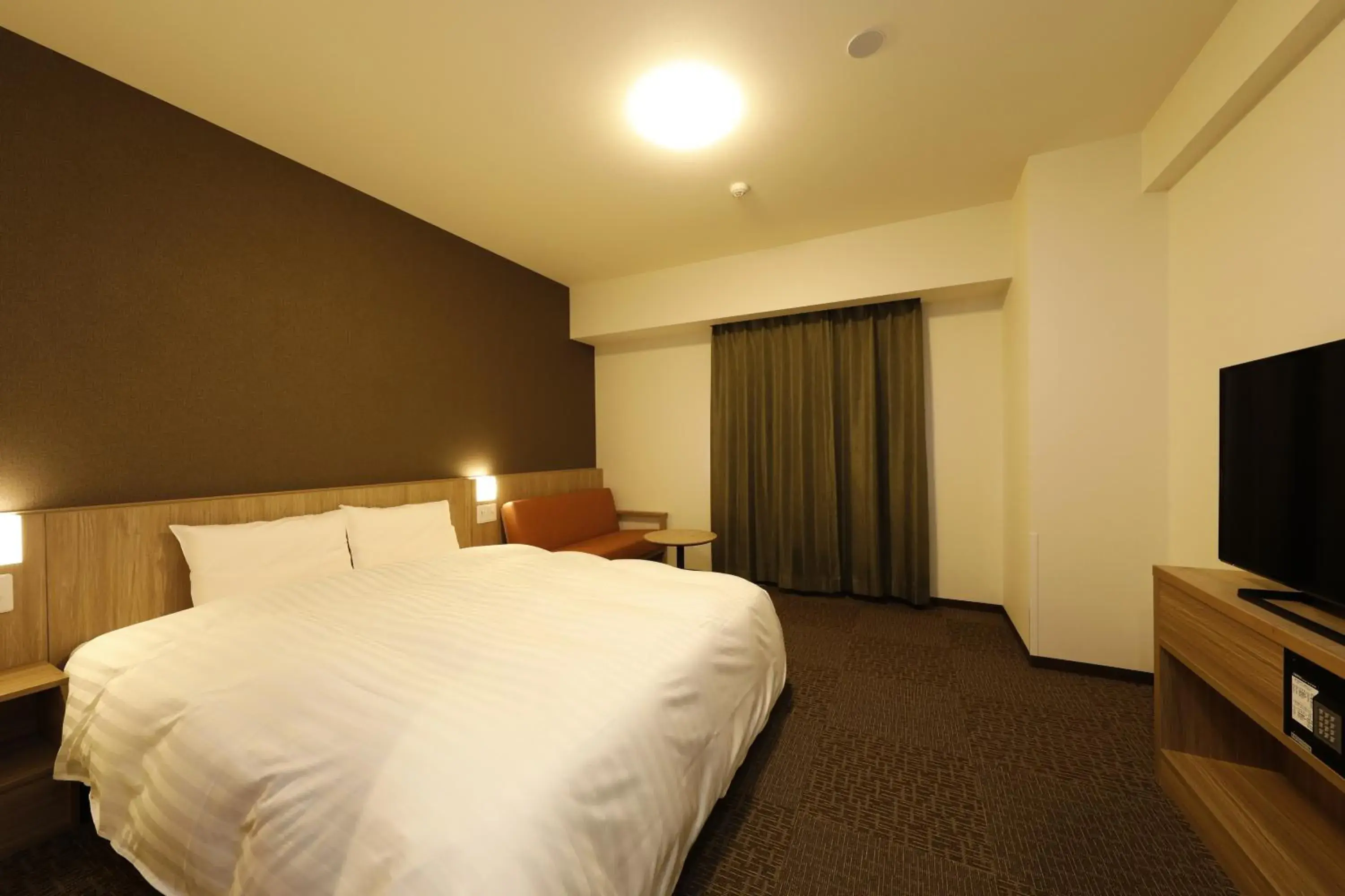 Standard Queen Room - single occupancy in Dormy Inn Maebashi Standard Queen Room - single occupancy in Dormy Inn Maebashi