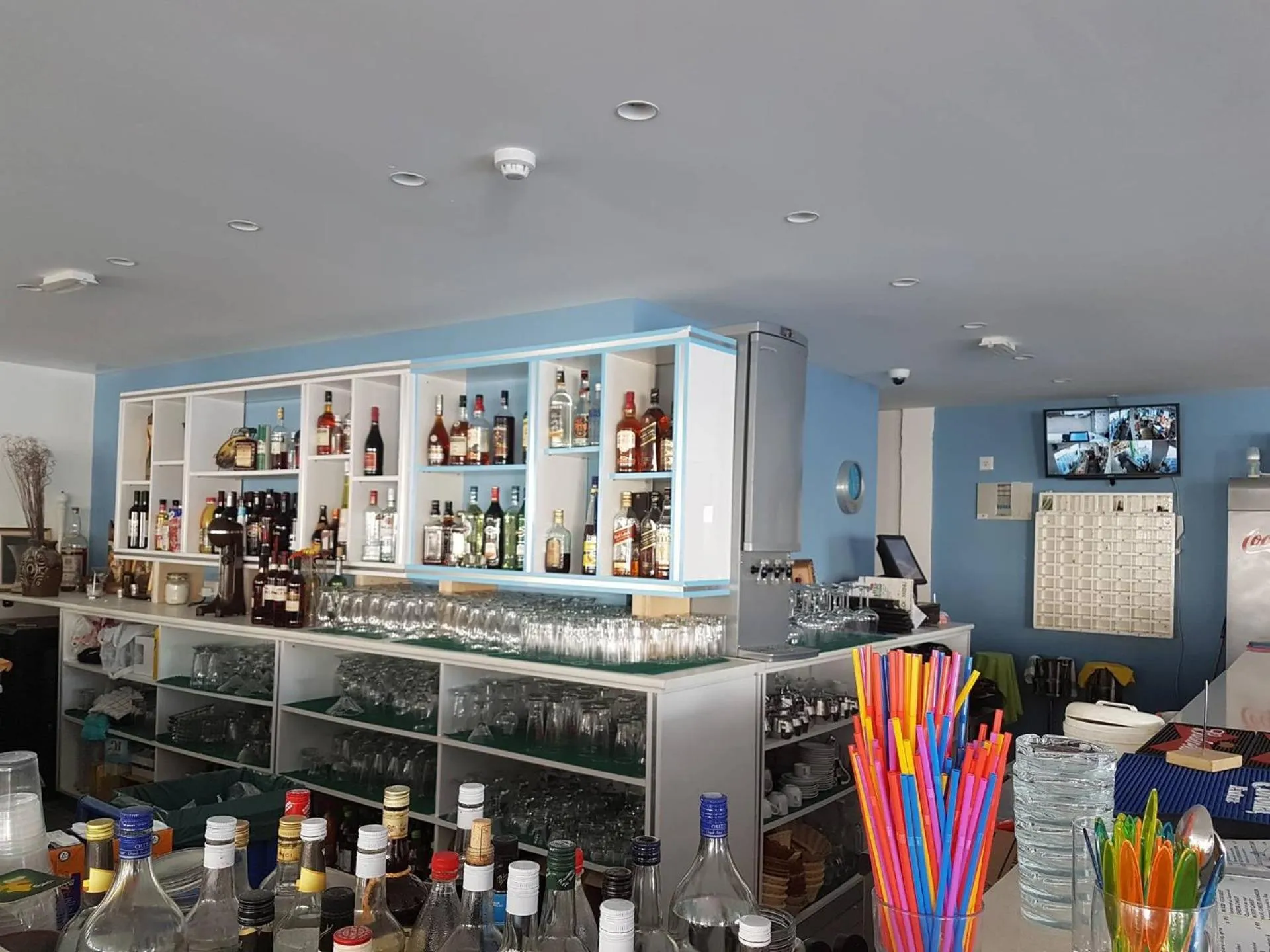 Restaurant/places to eat in Melini Hotel Suites