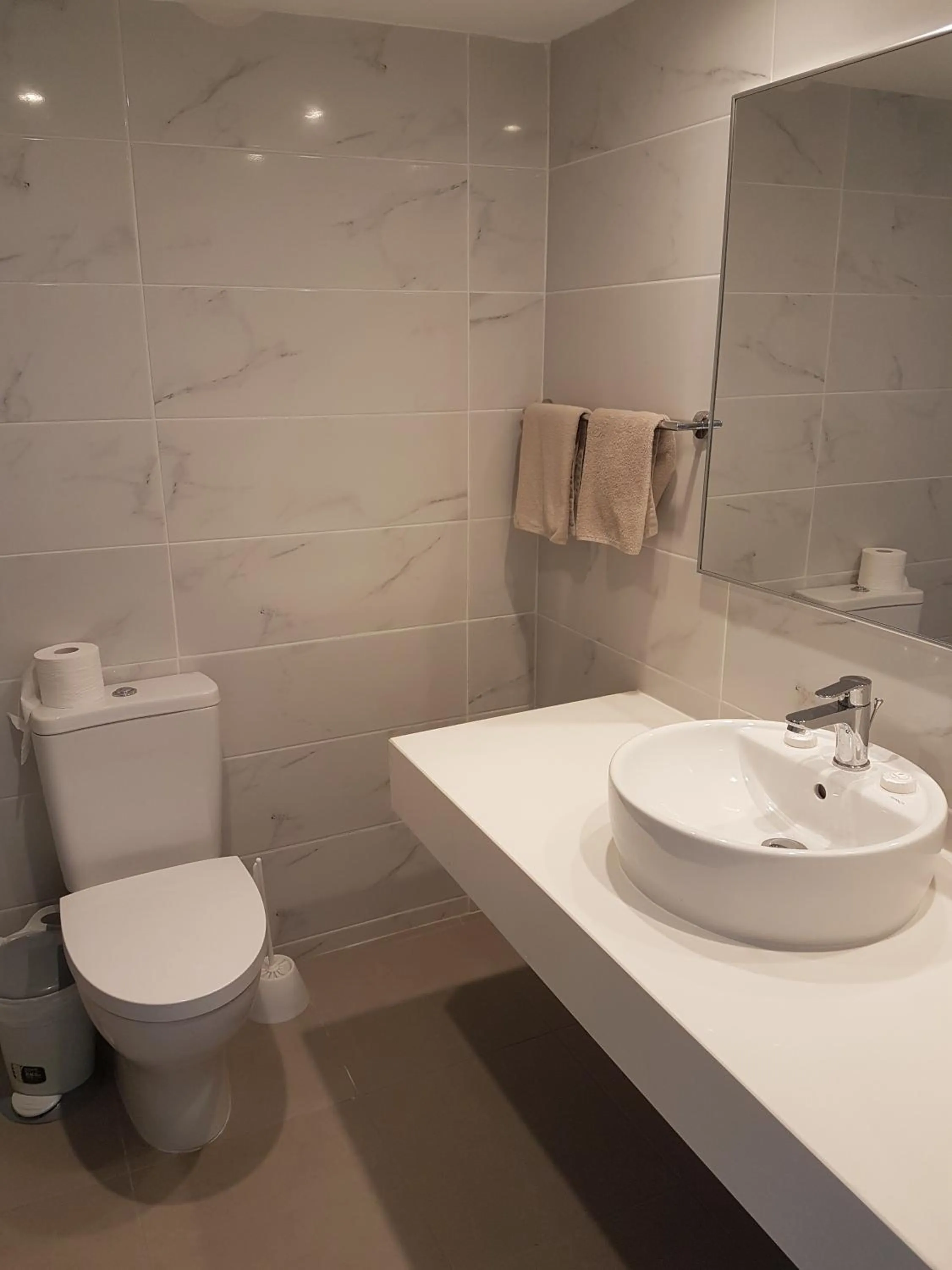 Bathroom in Melini Hotel Suites