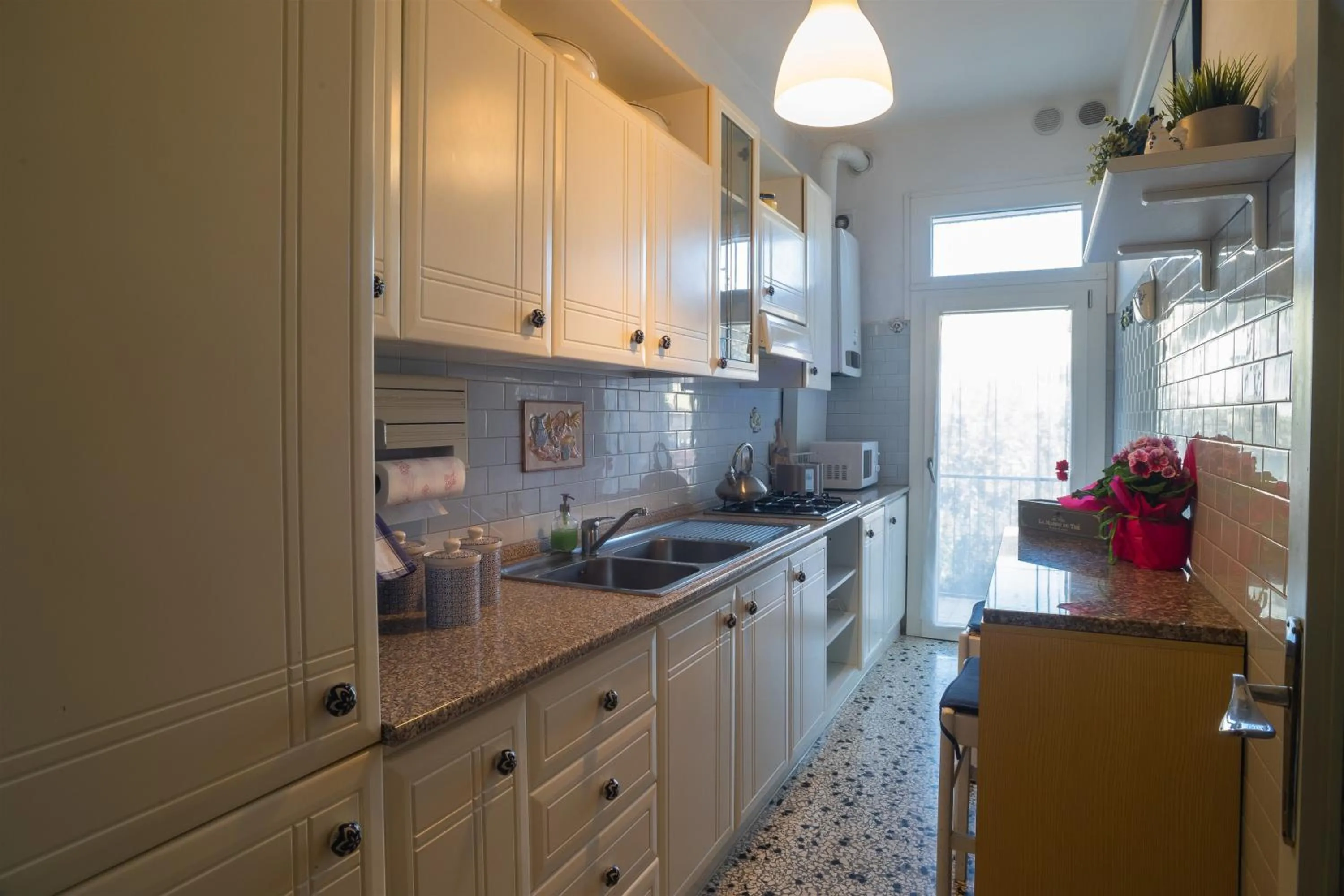 Kitchen or kitchenette in CasaMisa Ca' Amaranta
