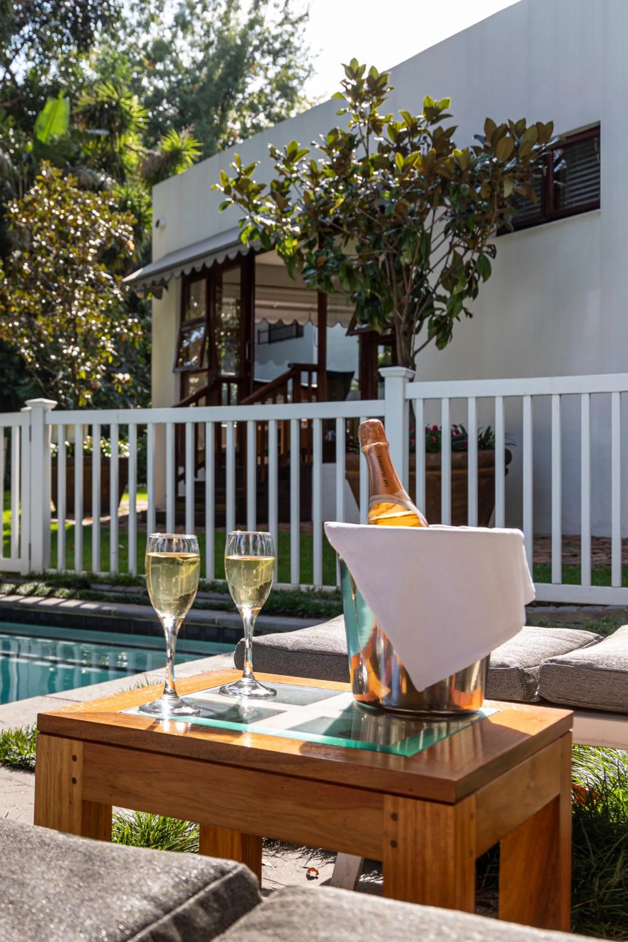 Swimming pool in Hyde Park Guest House