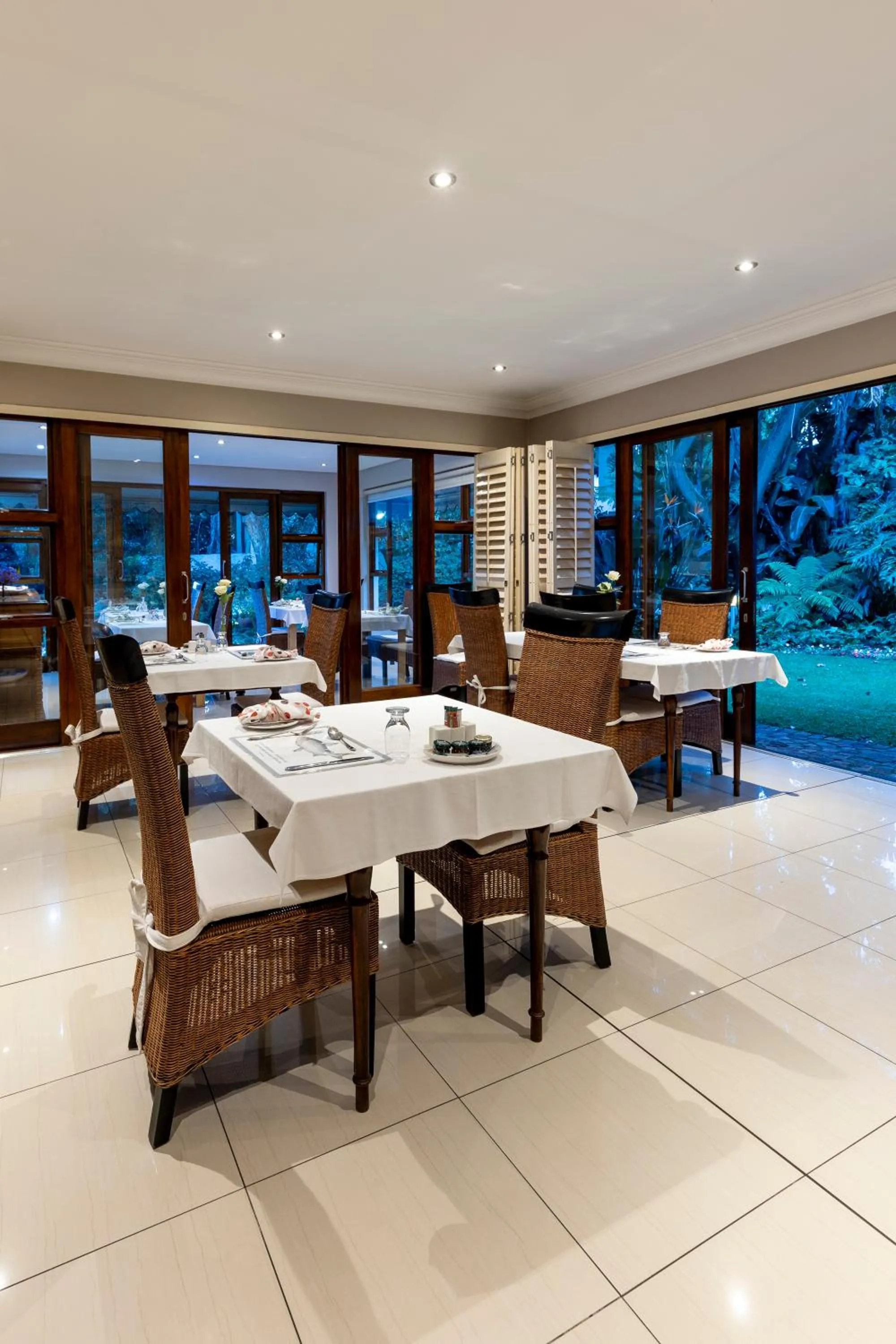 Breakfast in Hyde Park Guest House