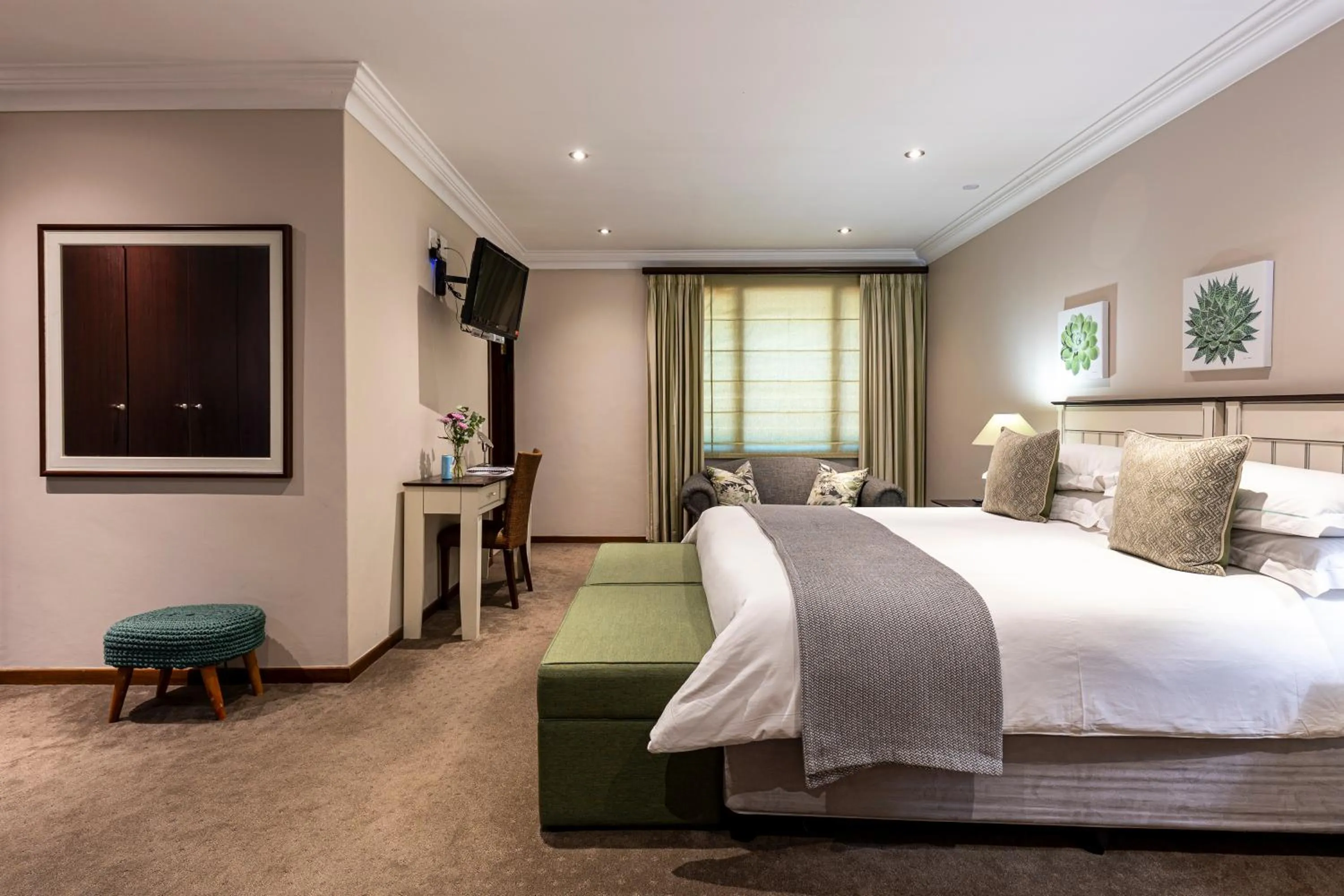 Bedroom, Bed in Hyde Park Guest House