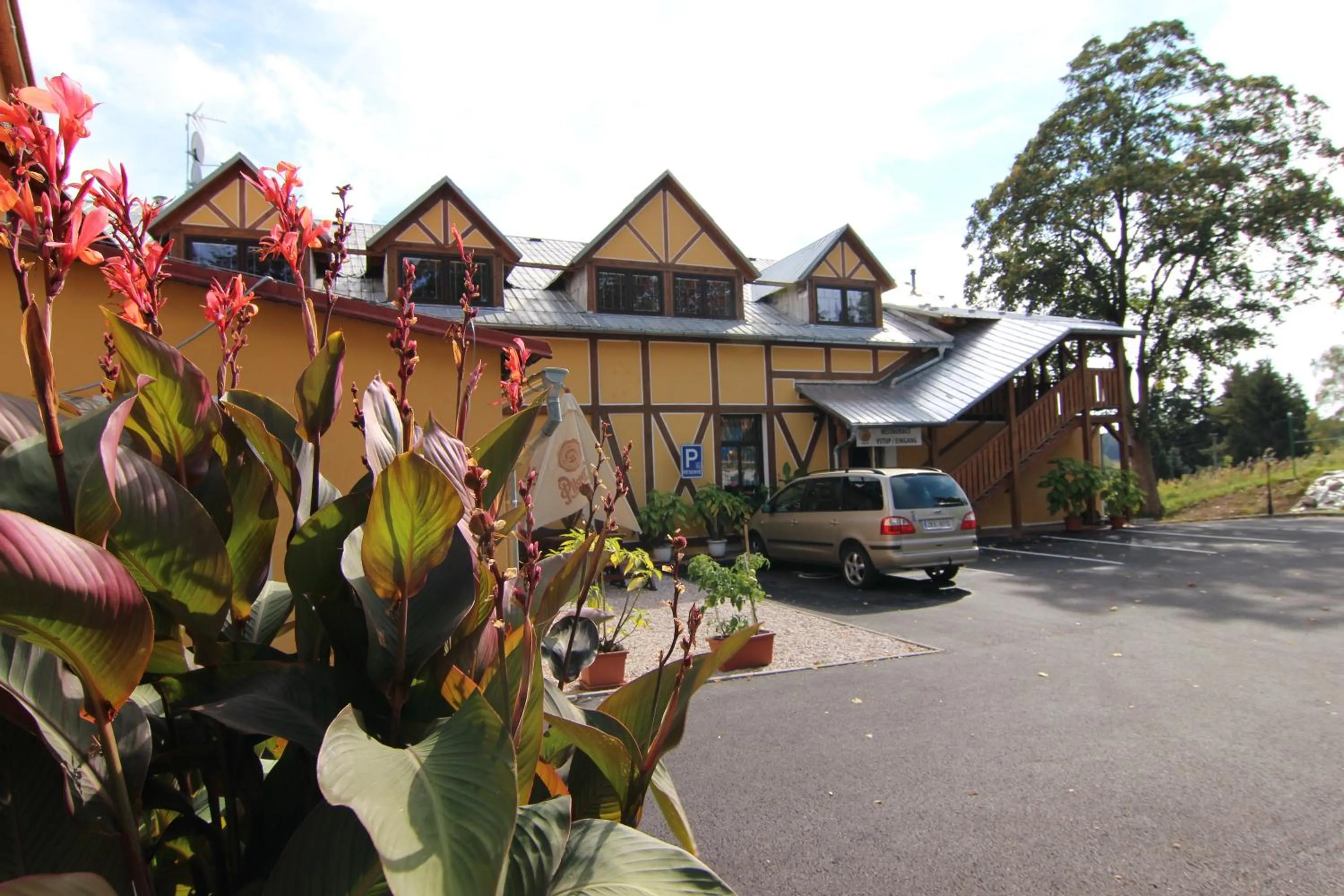 Property building in Hotel Restaurant Svejk