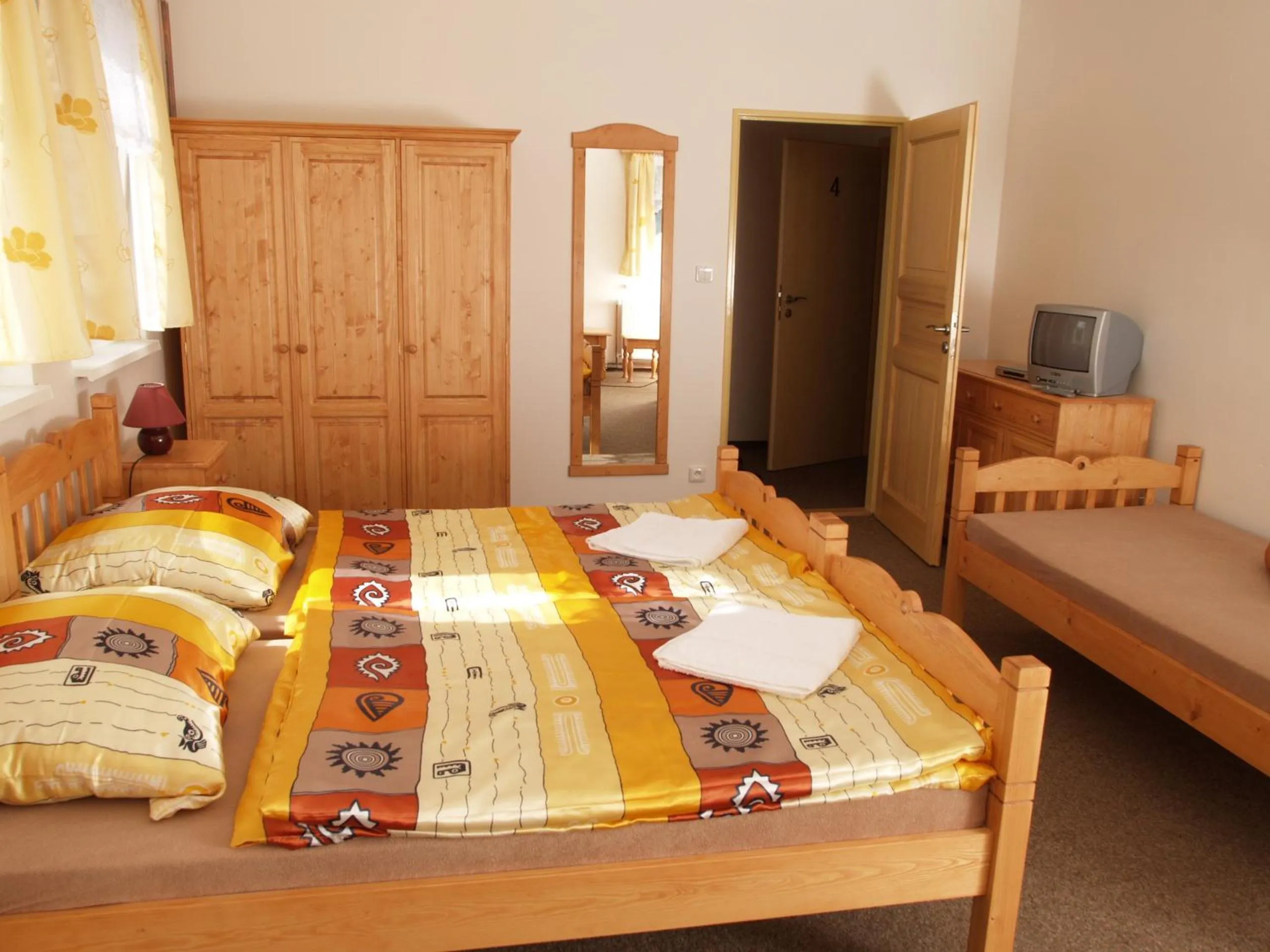 Photo of the whole room, Bed in Hotel Restaurant Svejk