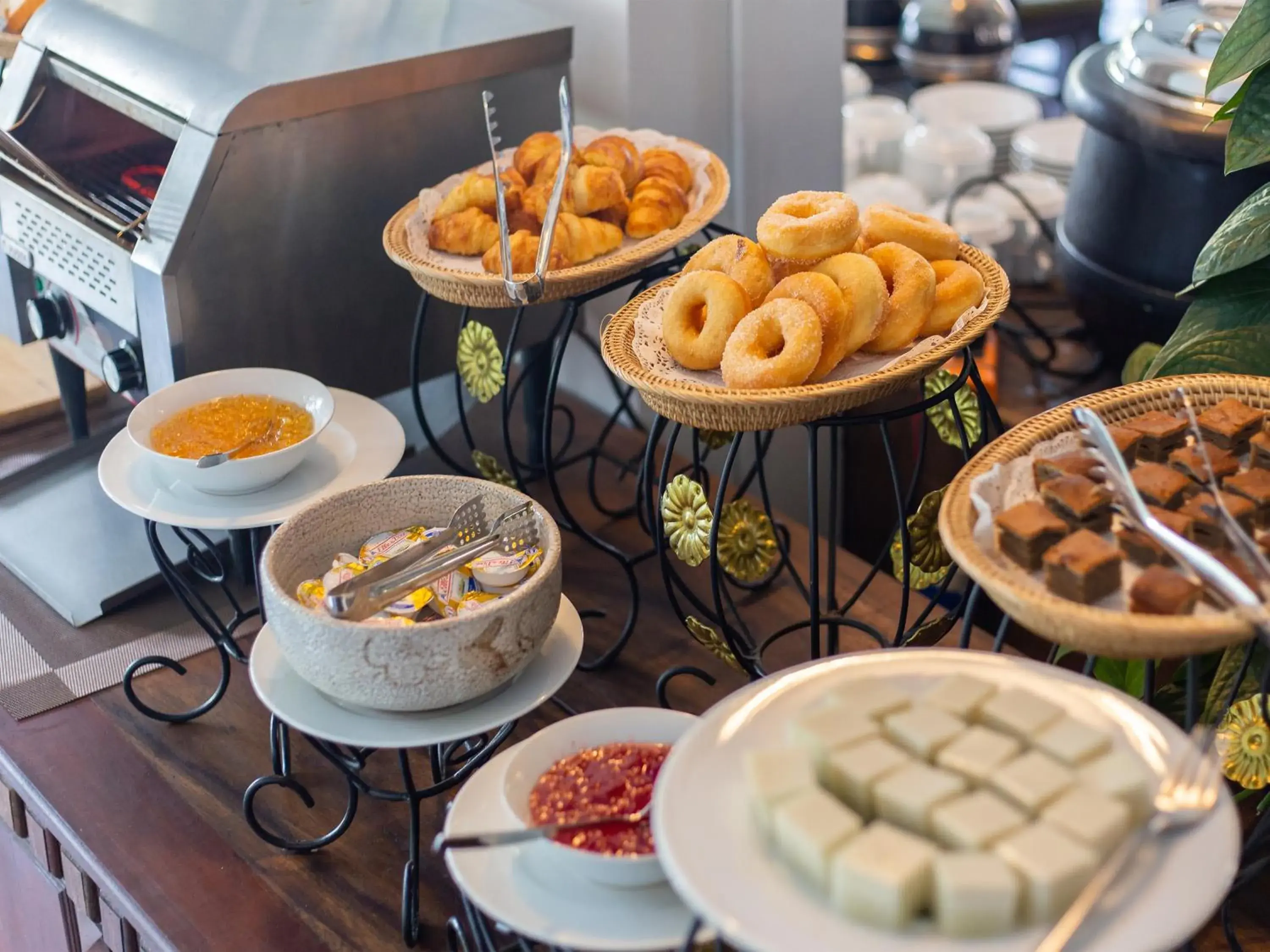 Breakfast in Chateau d'Angkor La Residence Breakfast in Chateau d'Angkor La Residence