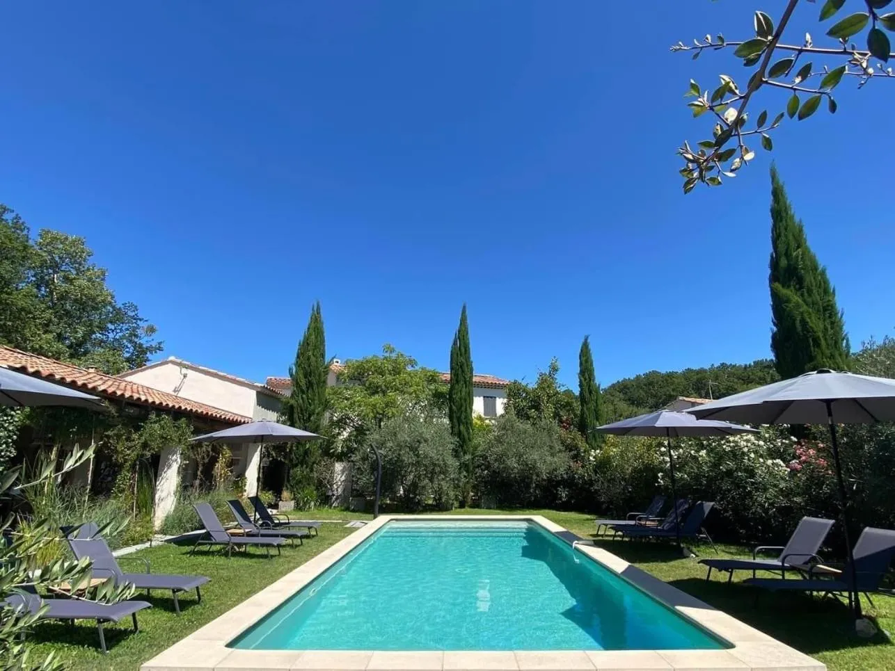 Pool view in Le Jardin de Lau