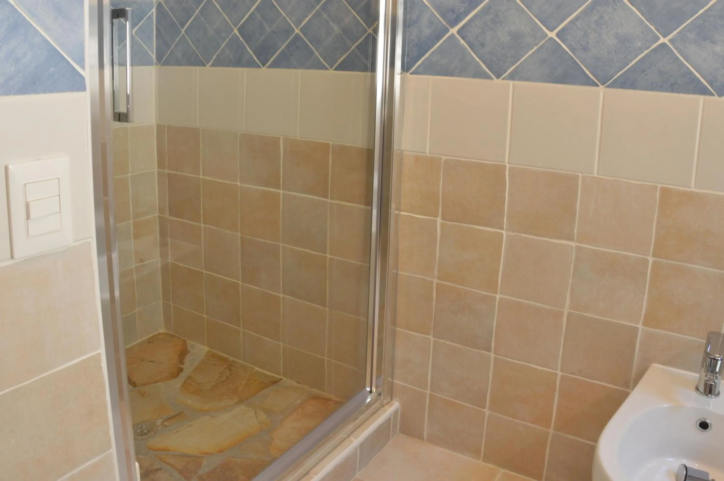 Shower in CASE BELVEDERE