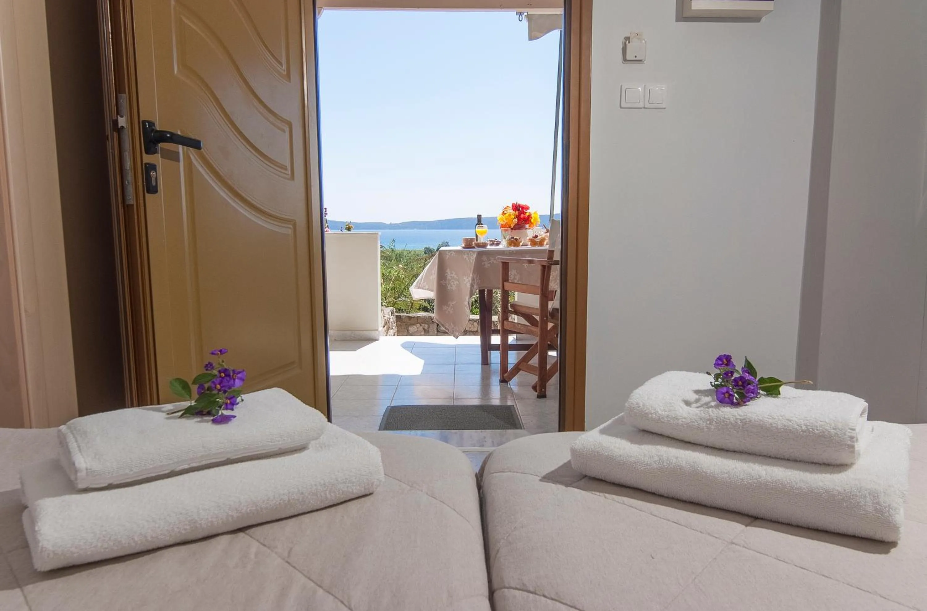 Balcony/Terrace, Bed in Thanos Village