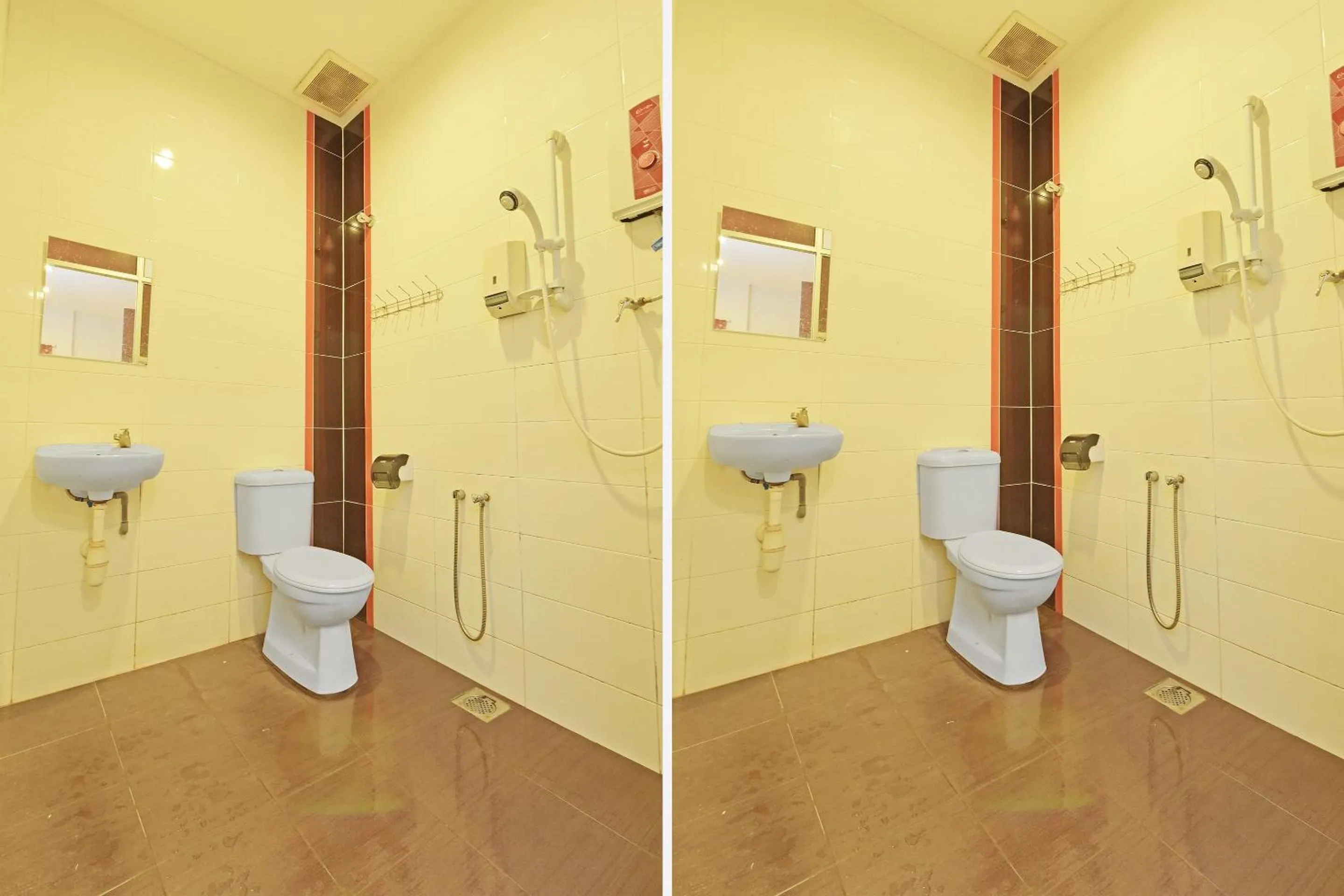 Bathroom in OYO 582 Hotel Walk Inn