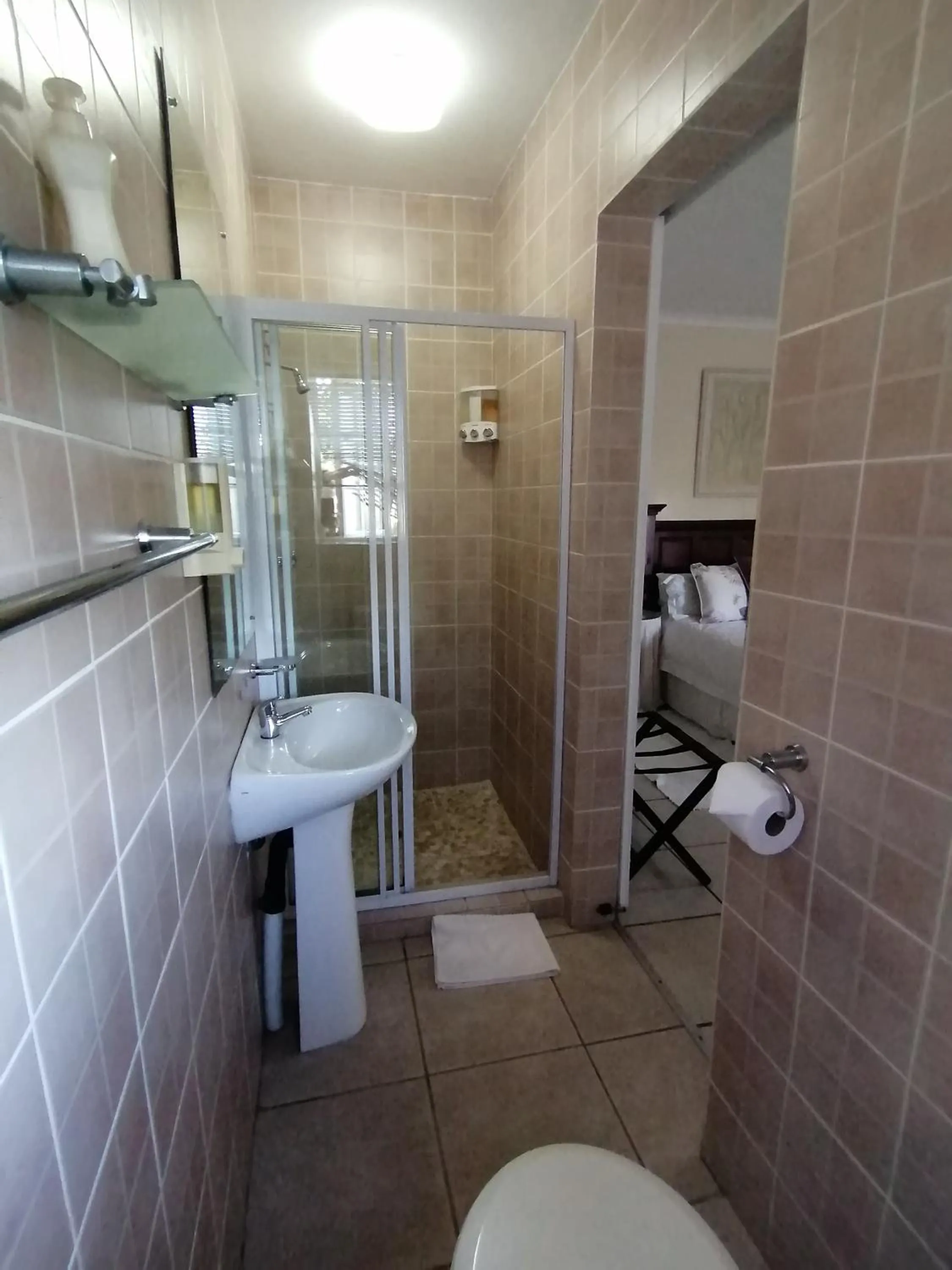 Shower in Shandon Lodge Guest House & Spa