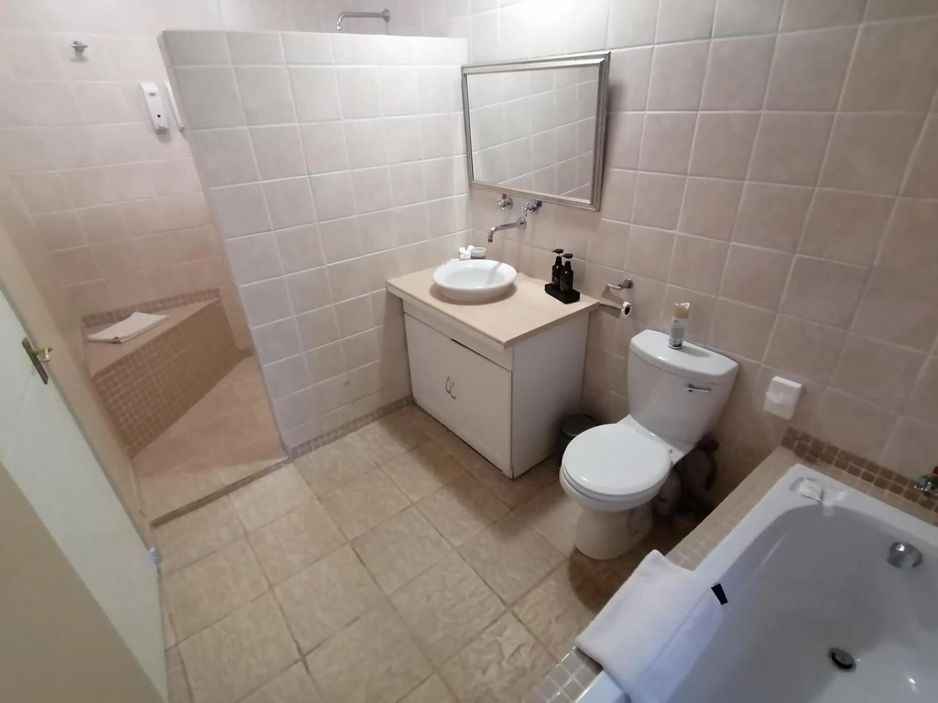 Superior Queen Room in Shandon Lodge Guest House & Spa