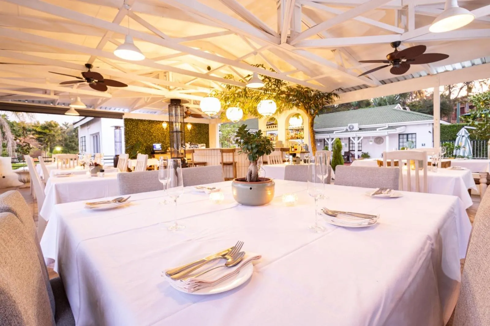 Restaurant/places to eat in Shandon Lodge Guest House & Spa