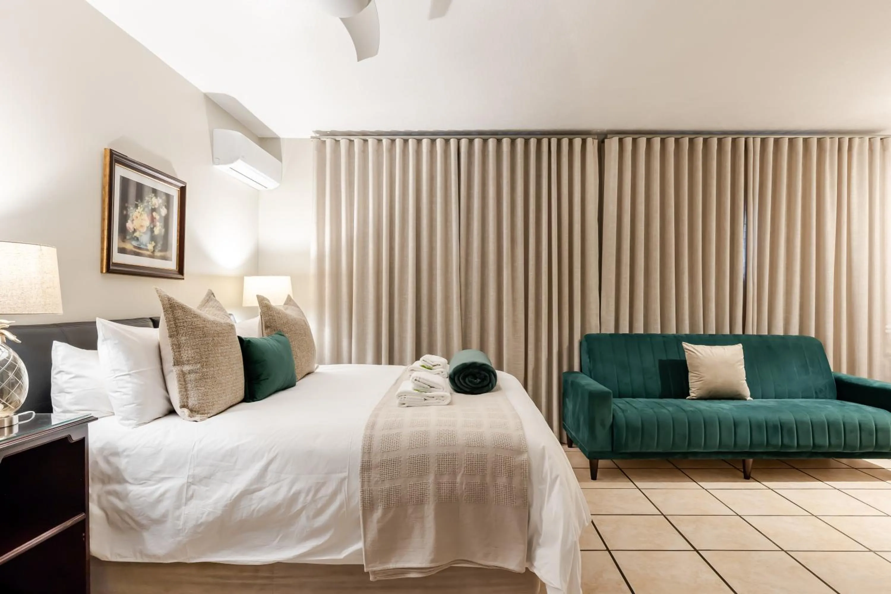 Bed in Shandon Lodge Guest House & Spa