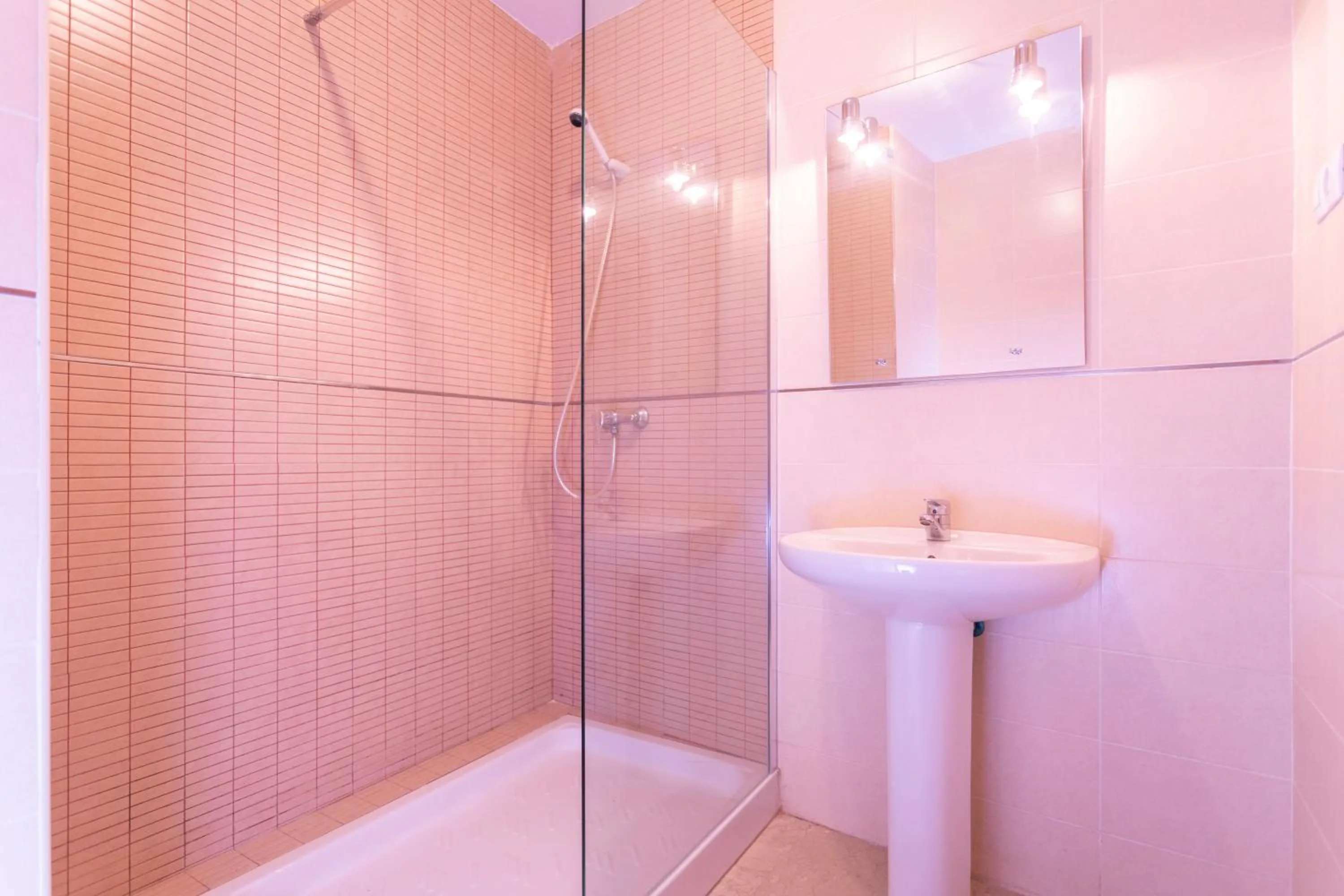 Bathroom in Málaga Central Suites