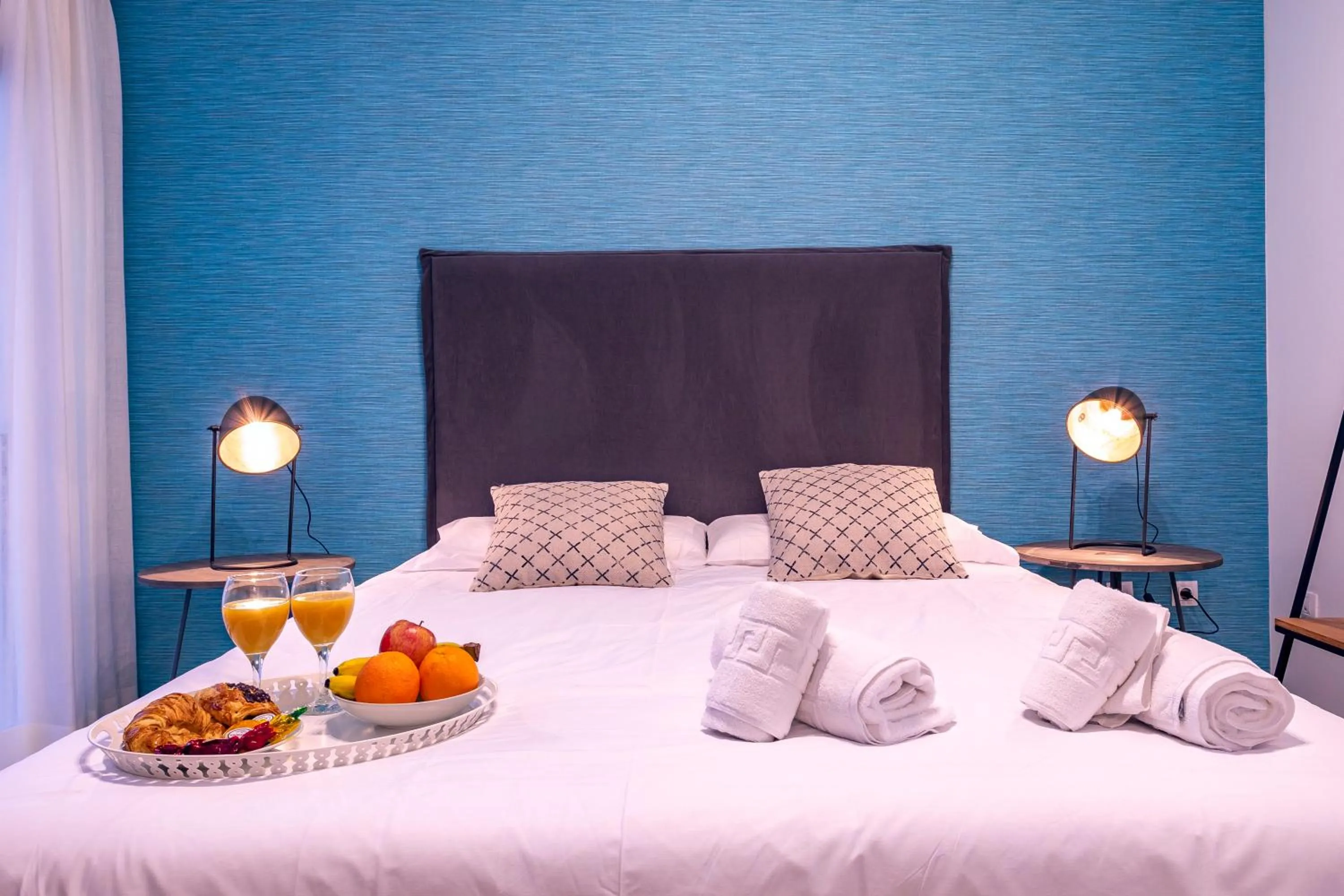 Bed in Málaga Central Suites