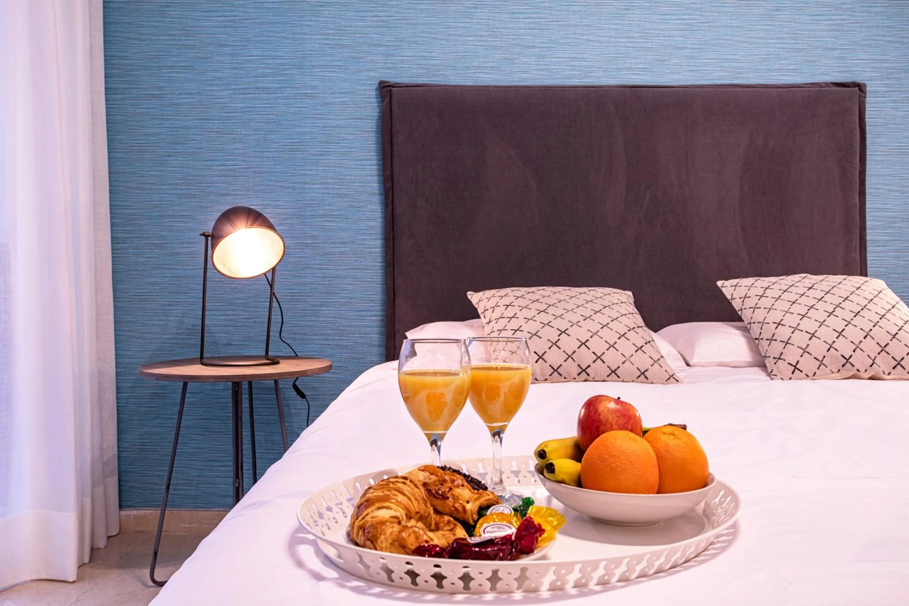 Bed in Málaga Central Suites