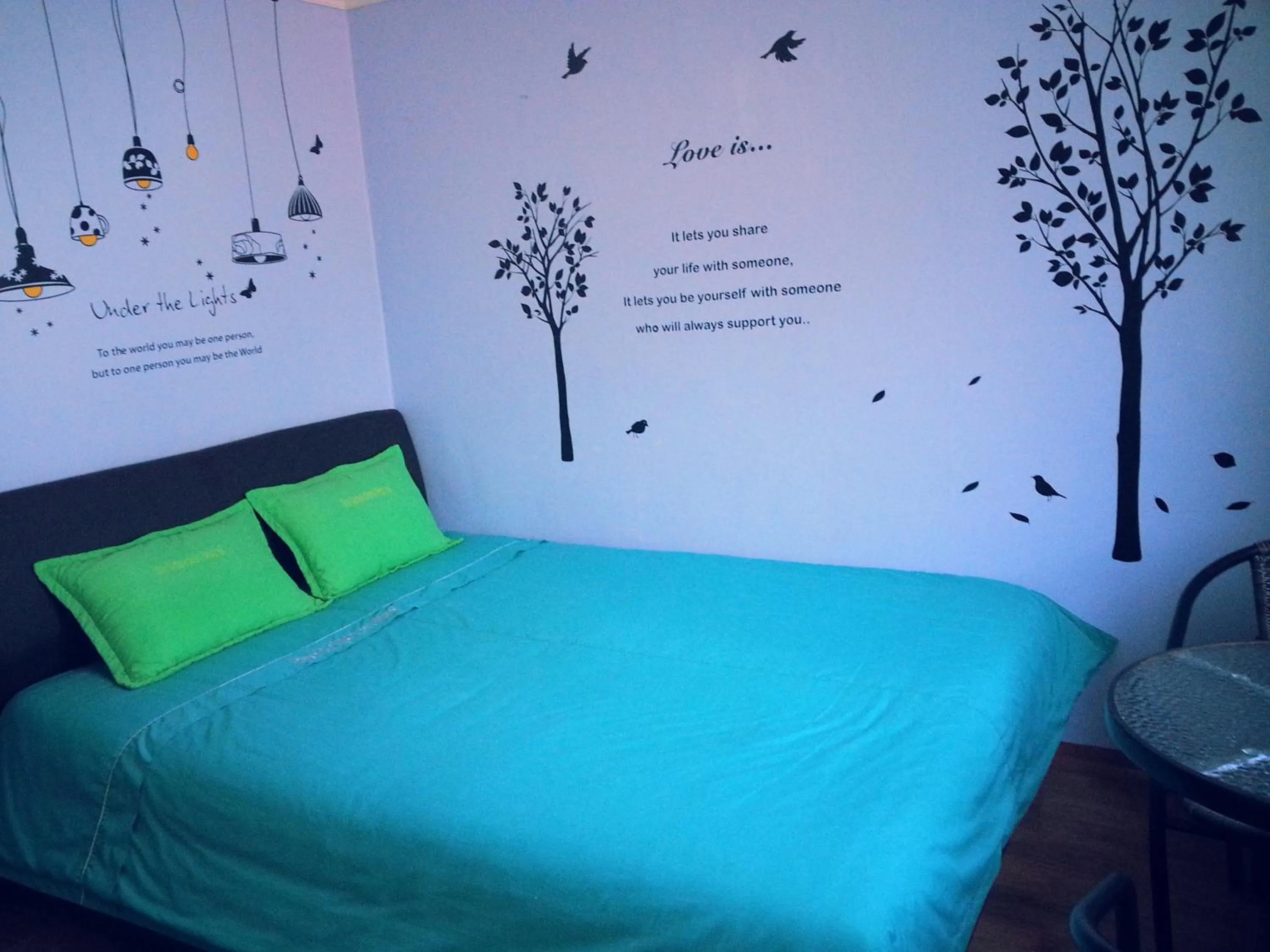 Bed in Blue Backpackers Hostel