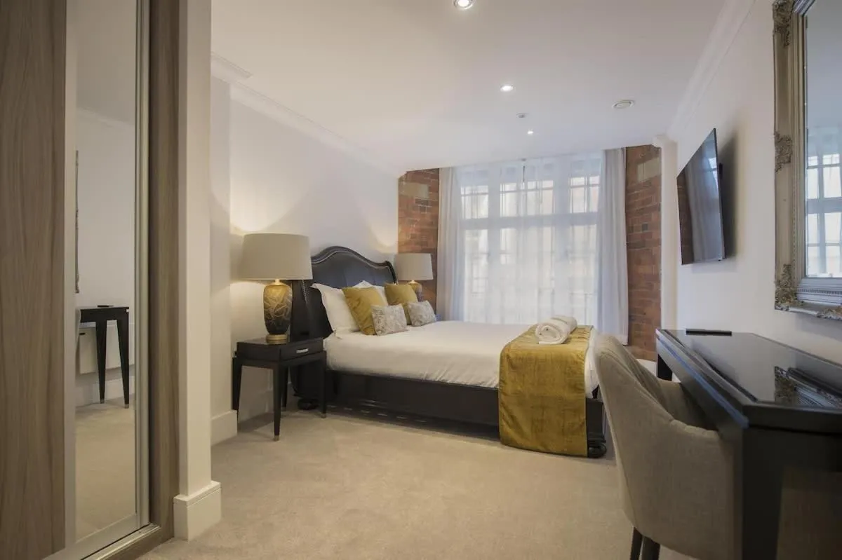 Bed in ChocoLets - The Lion Suite
