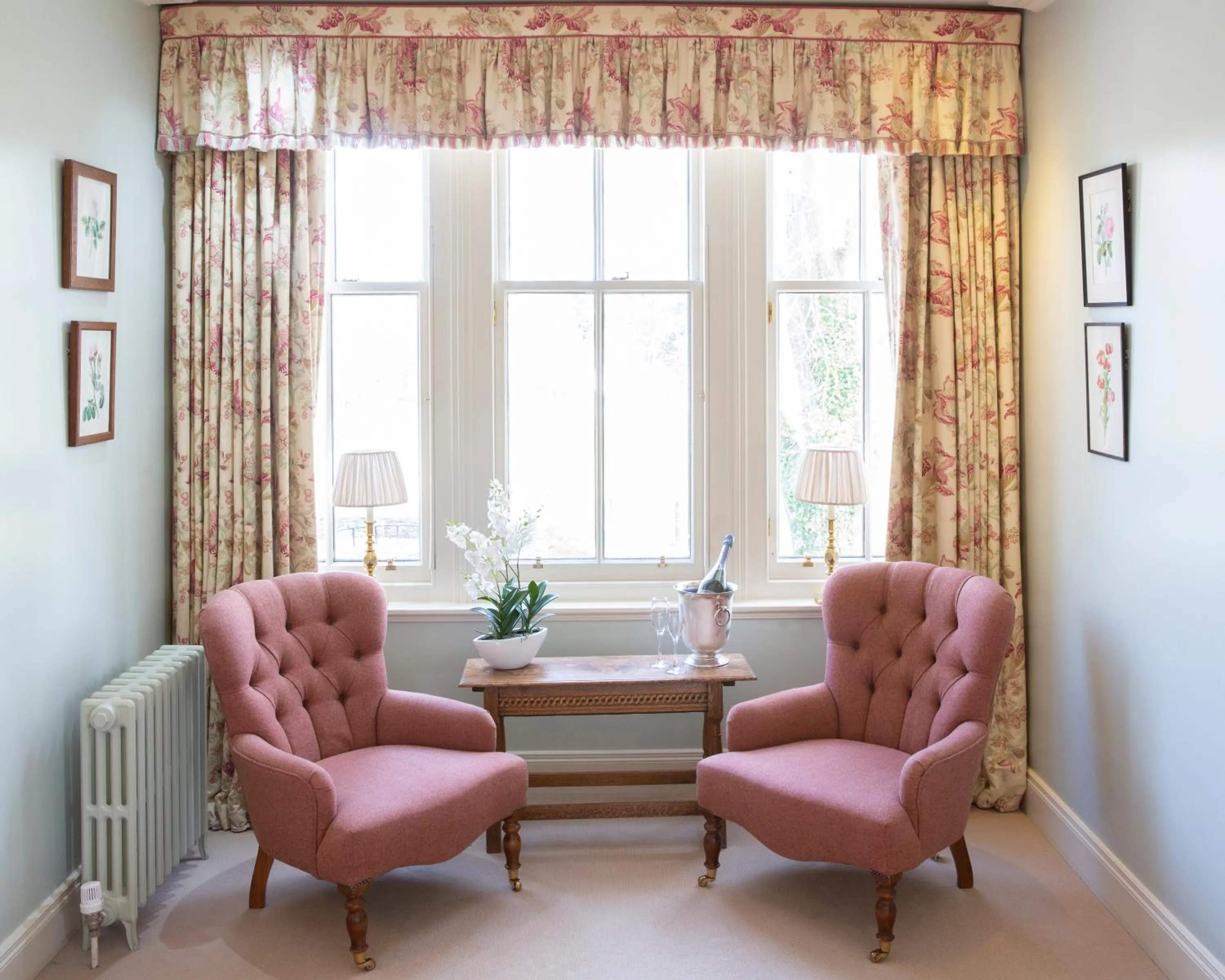 Seating area in The Loch Lomond Arms Hotel