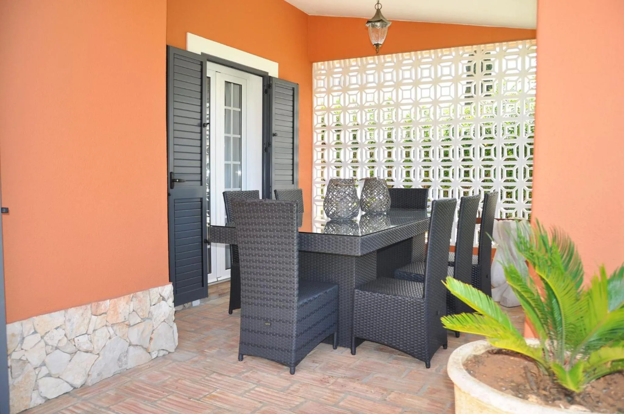 Patio in Fantastic for Family Gatherings, Optional Pool Heating, Free Air Con Wifi