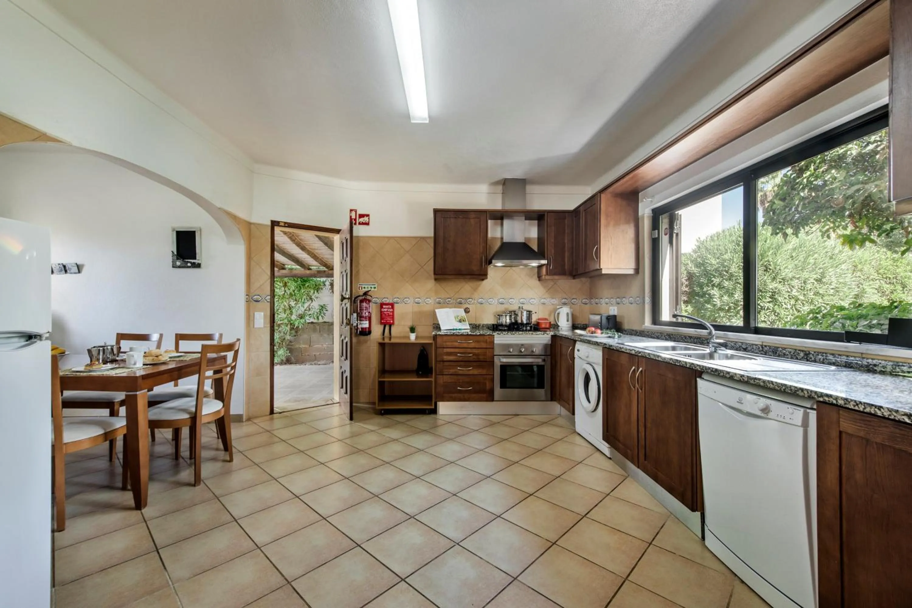 kitchen in Exclusive Retreat in Vilamoura, private pool, off-street parking, Free AC wifi