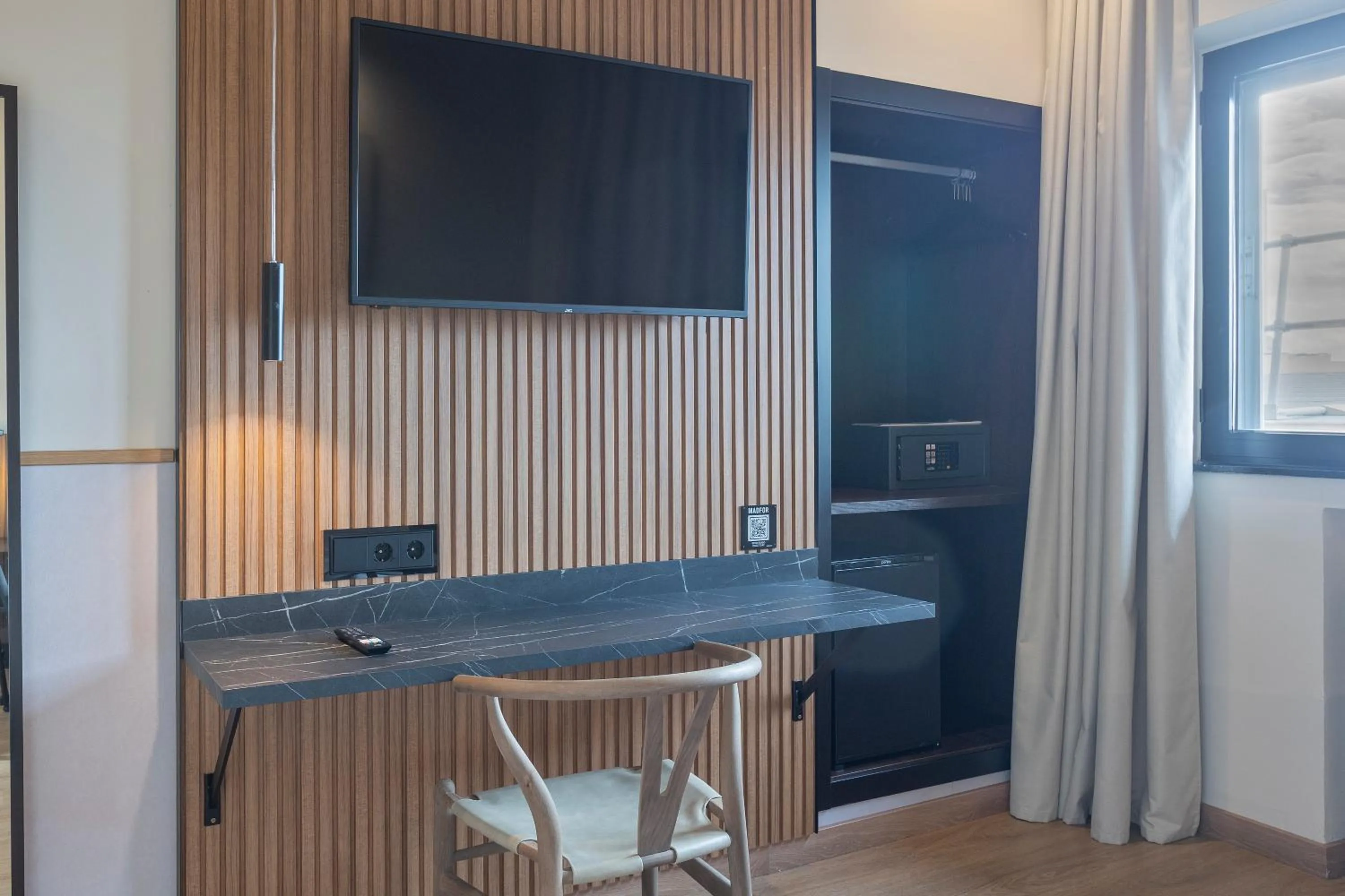 TV and multimedia in Hotel Acta Madfor