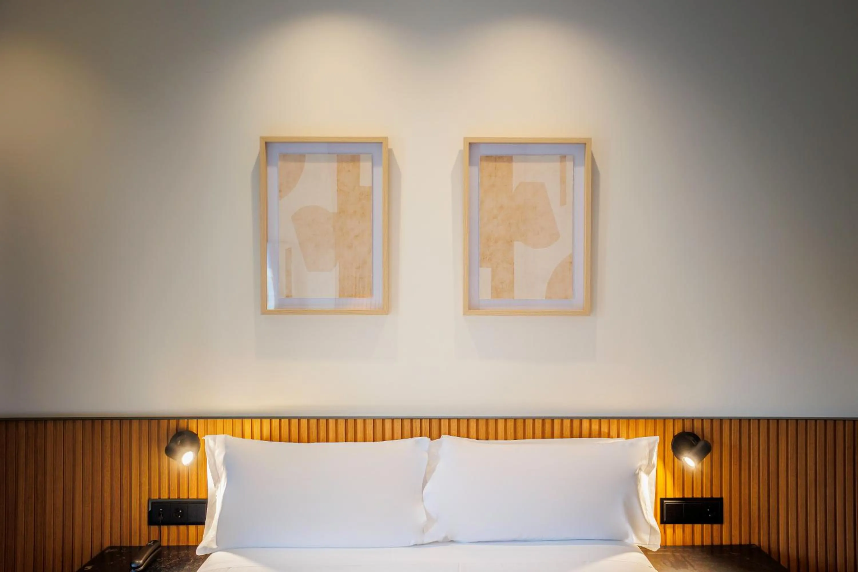 Bed in Hotel Acta Madfor